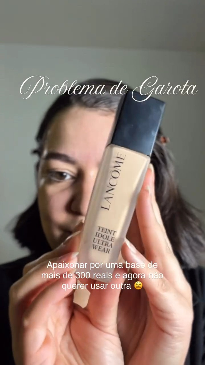 estou com um problemão aqui. O quanto essa base é perfeita não está escrito ✨😩

~ base tint idole ultra wear da @lancomeofficial @sephorabrasil 

✨
#base #makes #maquiagem #maquiagemlovers #maquiagemlovers #beleza #maqui #sephora #lancomemakeup #maquiagemimportada #produtosimportados #pele #peleoleosa #peledeporcelana #peleperfeita