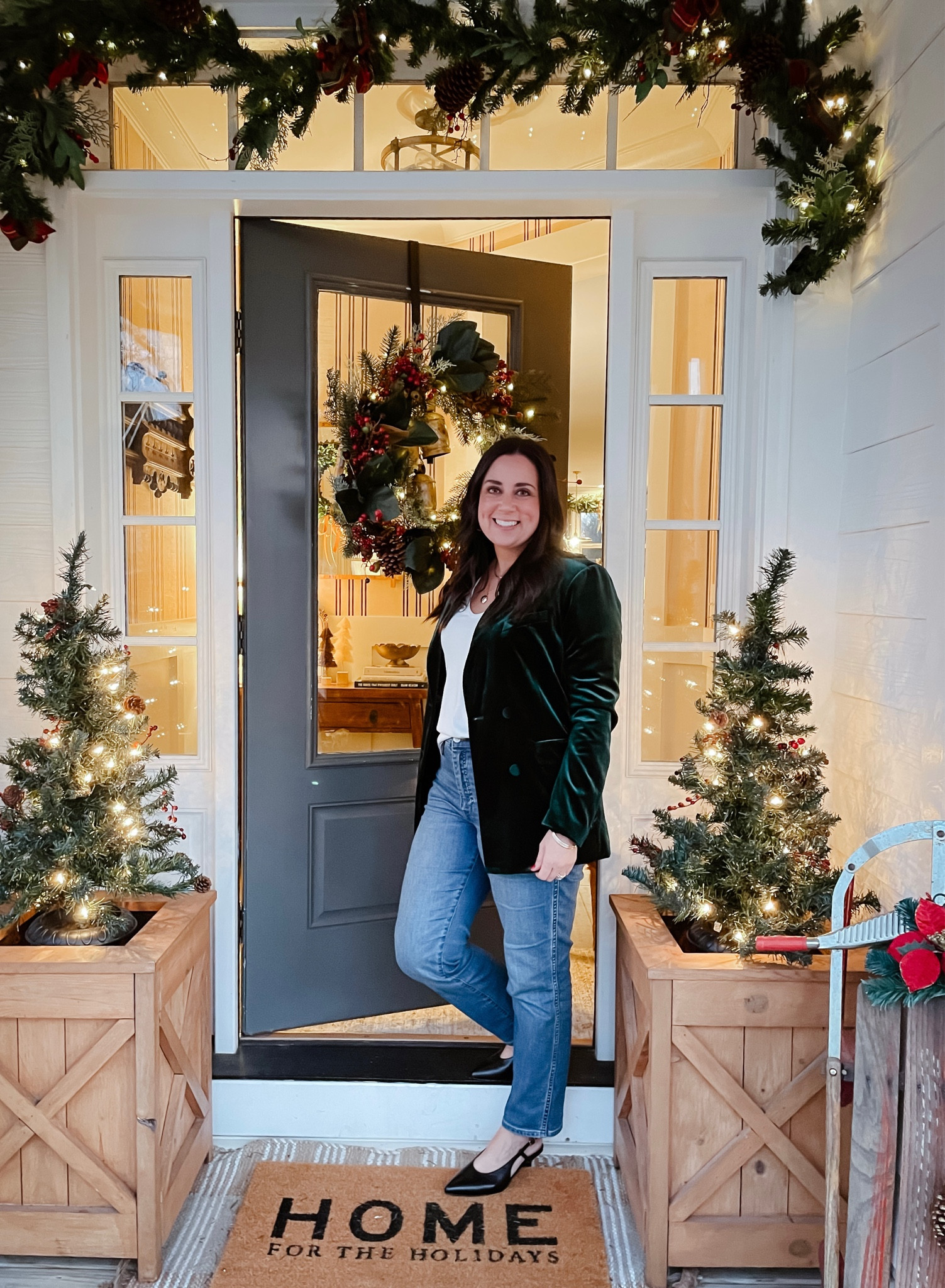 A little velvet for the holidays. Yes, please.

#LTKstyletip #LTKHoliday #LTKover40