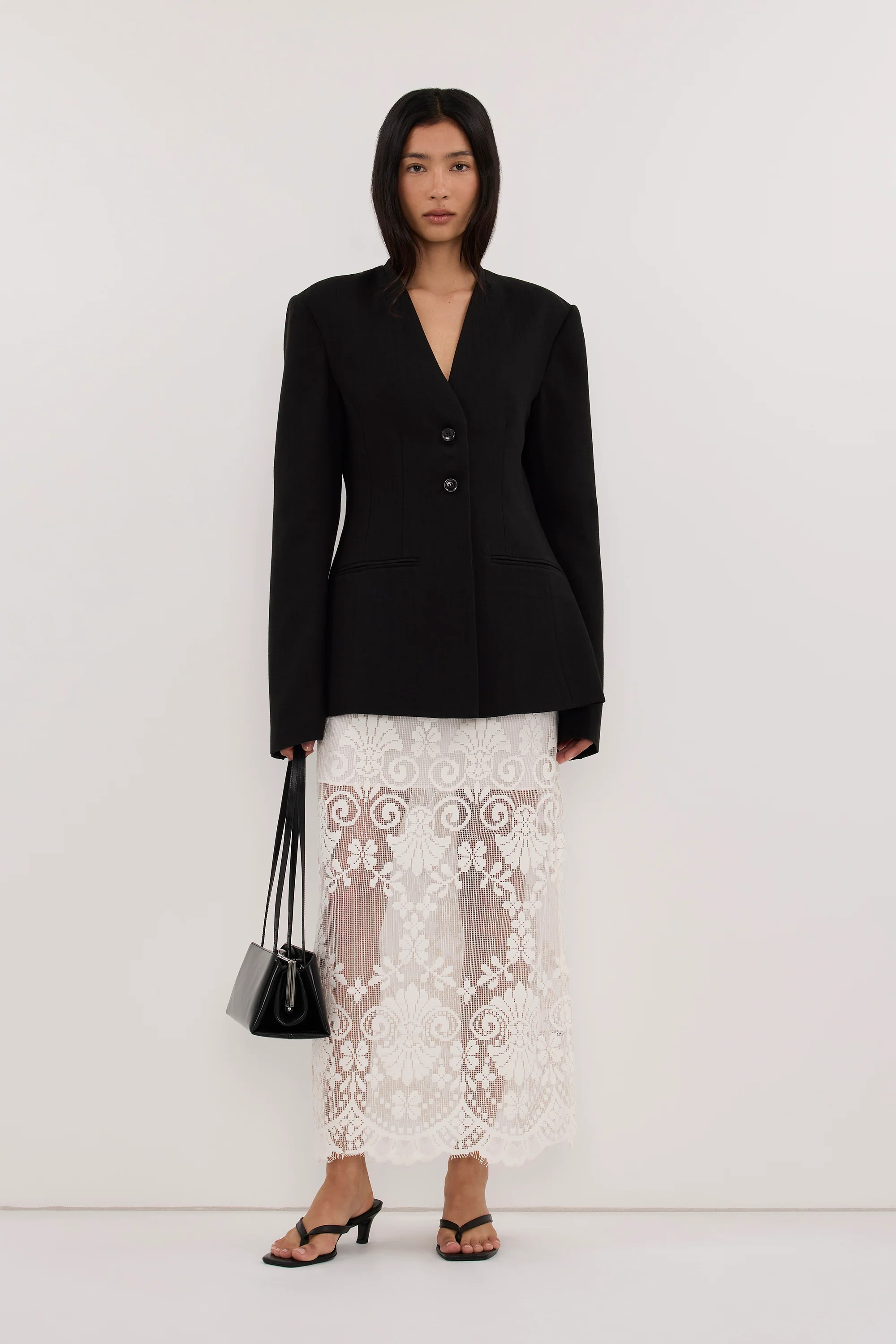 ROSALIE BLACK CINCHED BLAZER | DISSH