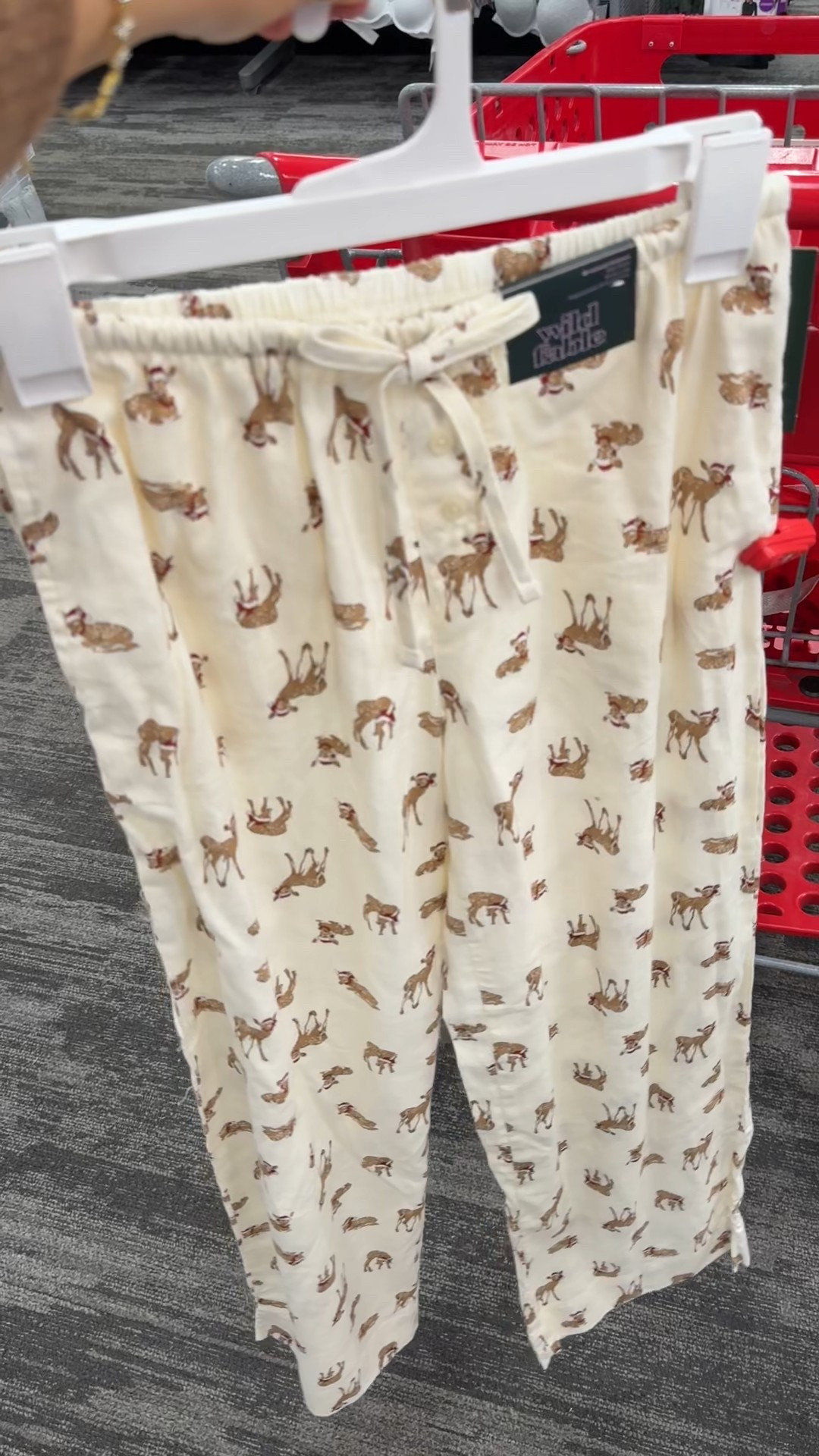 40% off pj pants ends today! 

#LTKMidsize #LTKSaleAlert #LTKSeasonal