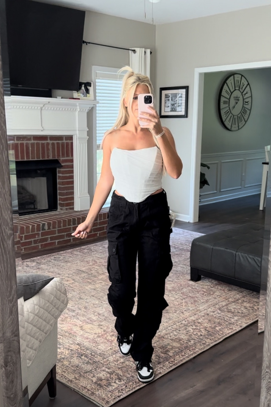 Cargo pants outfit 🐼 🤍 🖤 

#LTKFind #LTKstyletip #LTKshoecrush