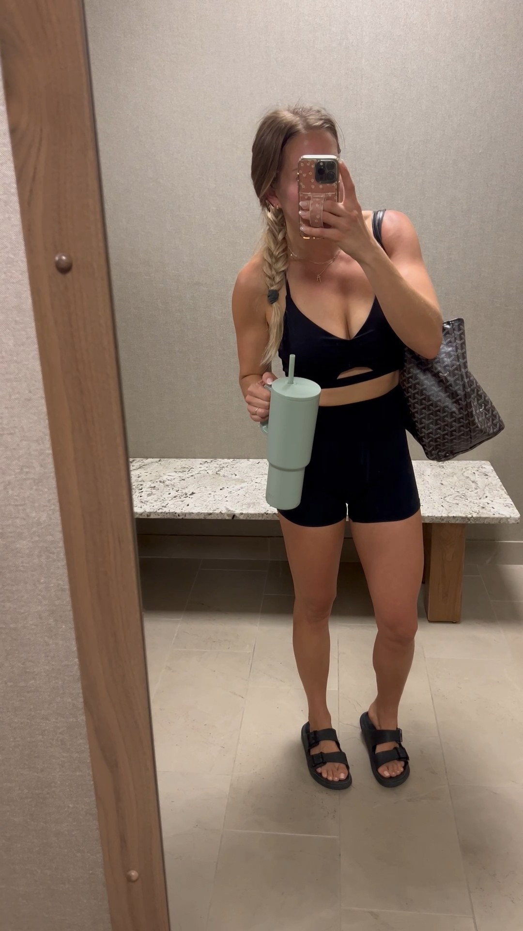 Another buttery soft and affordable Amazon workout set!

Shorts: wearing medium
Bra top: wearing large

(I like to size up for a less restrictive fit)

#LTKActive