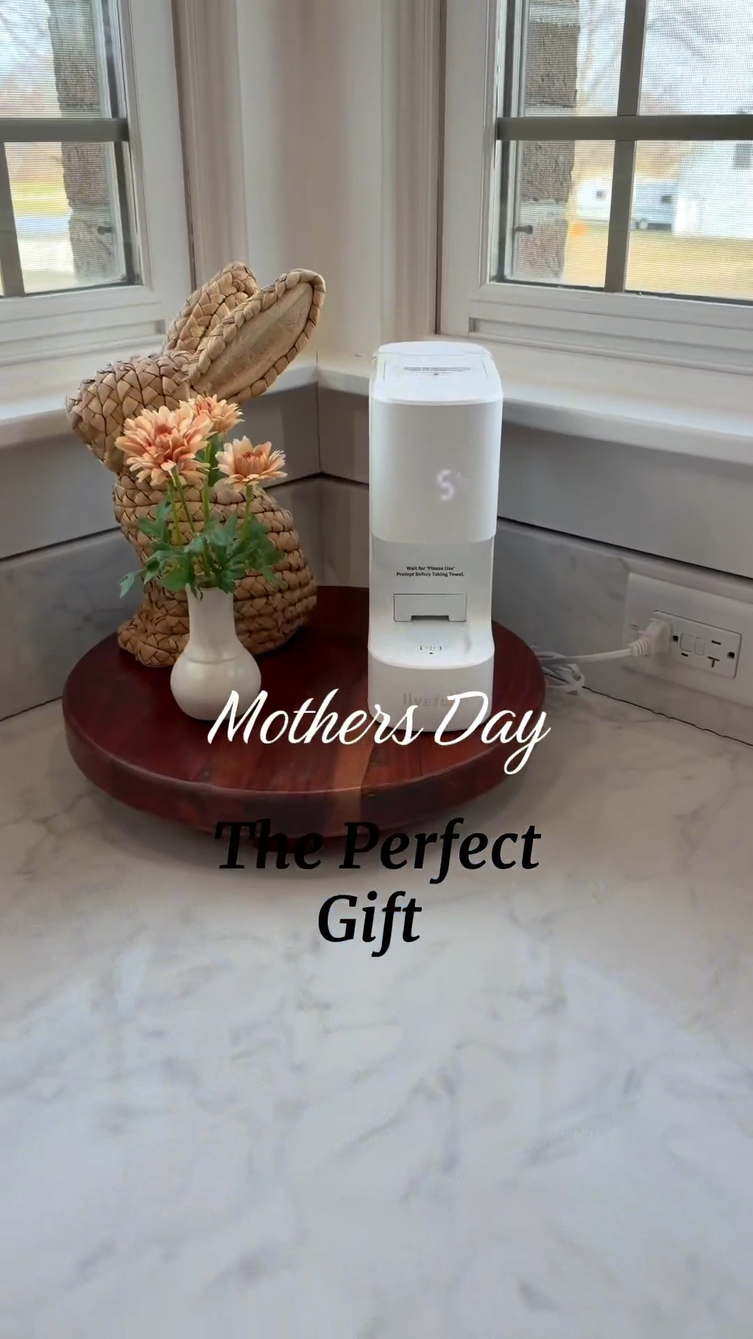 Found the perfect gift!
#towelwarmer #facetowel #SelfCare #mothersday #mothersdaygiftideas

#LTKselfcare #LTKmomlife #LTKSaleAlert