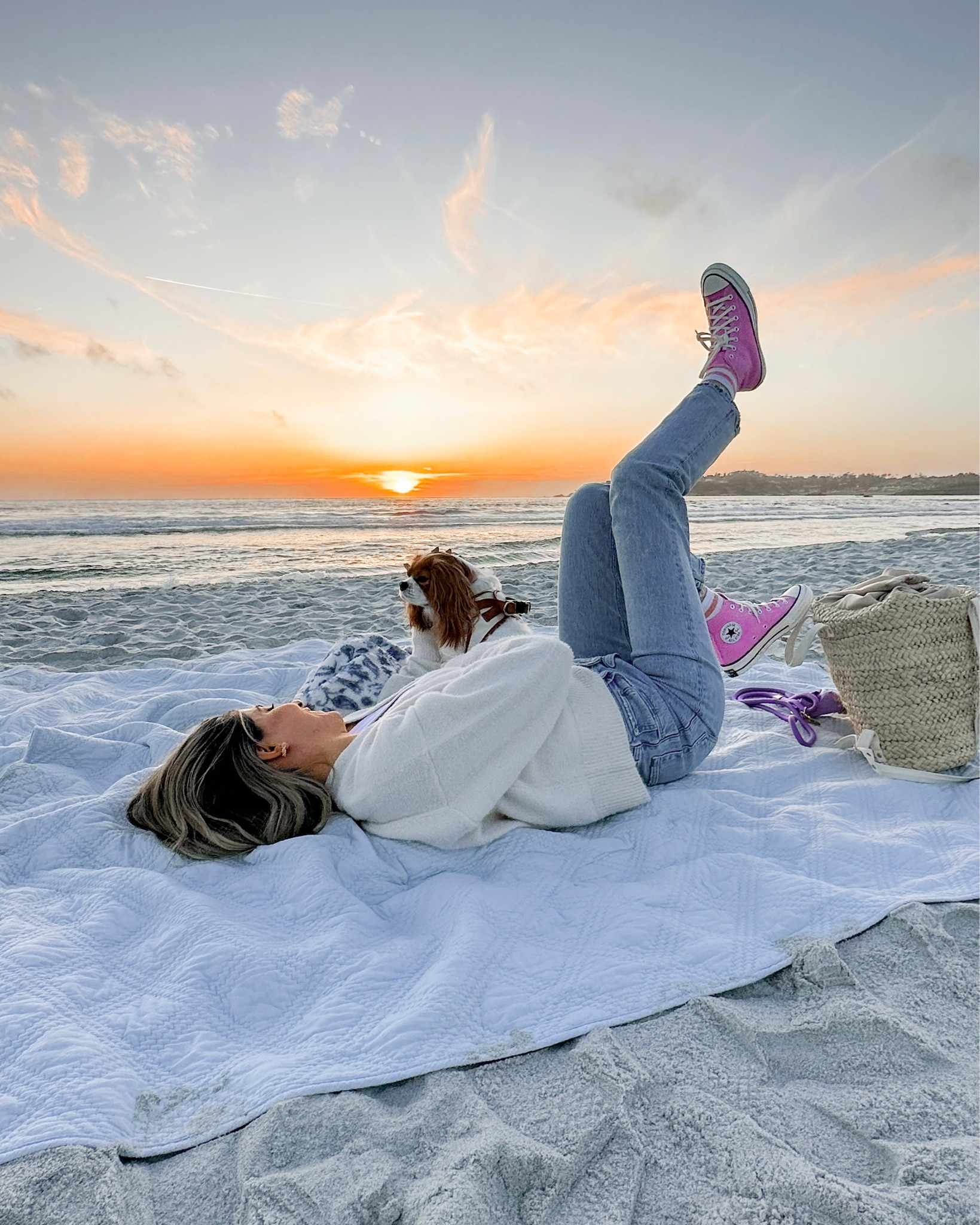 Beach outfit, pink converse, Abercrombie jeans style, spring fashion, dog mom outfit, pink shoes

#LTKshoecrush #LTKFind #LTKstyletip