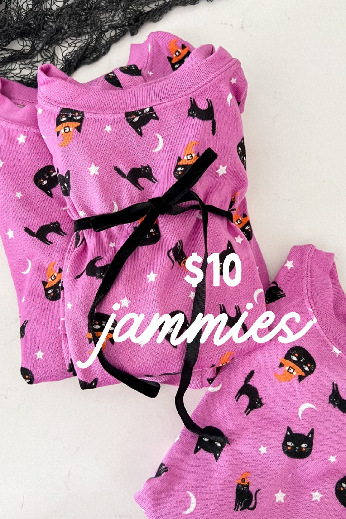 Obsessed with these cozy, super soft Halloween PJs! 

#LTKSeasonal #LTKunder50