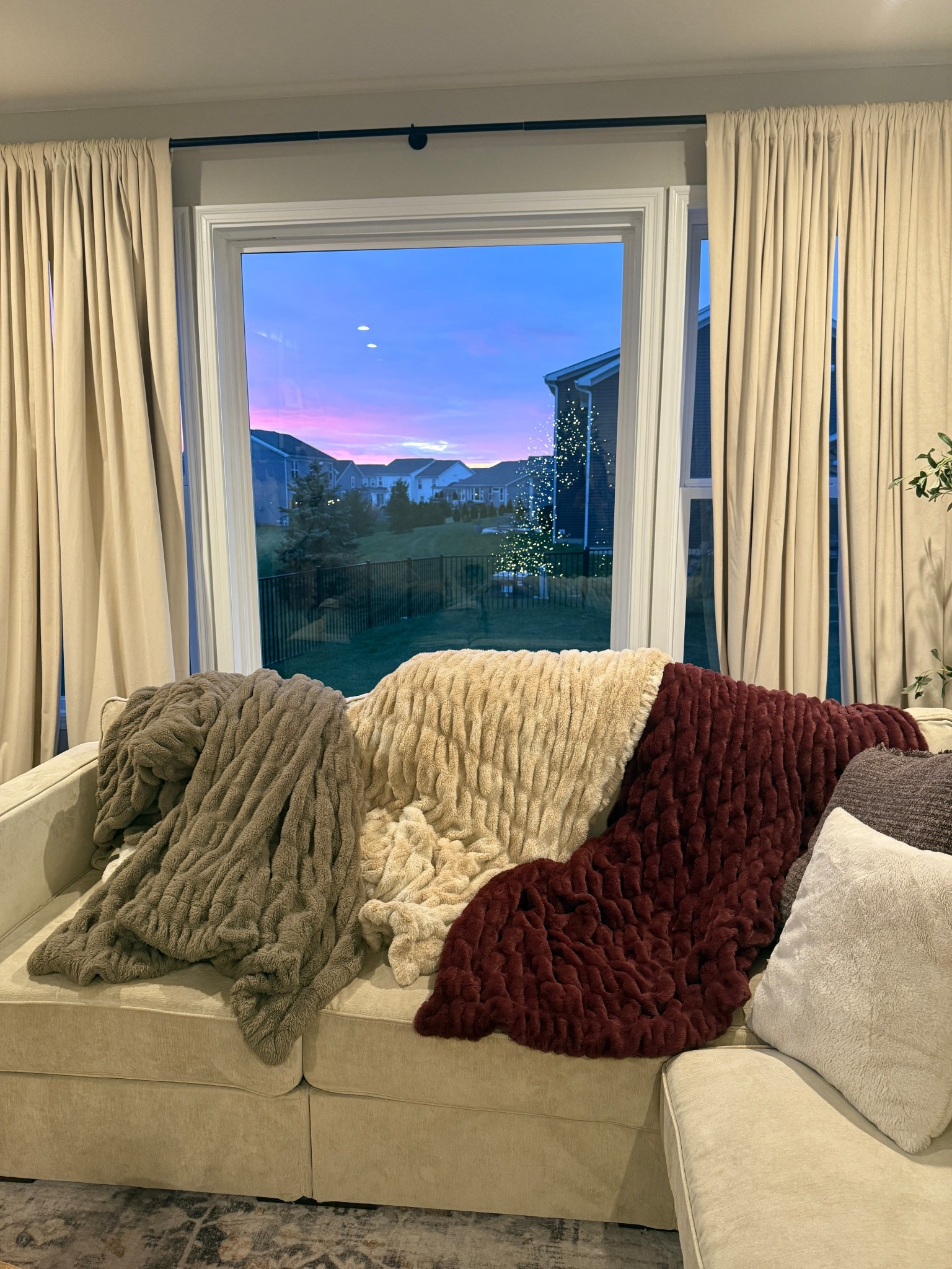 LOLA BLANKETS 35% off with code NICOLE
We love these so much! 
Gift idea 
Christmas gift 


#LTKHoliday #LTKGiftGuide #LTKCyberWeek