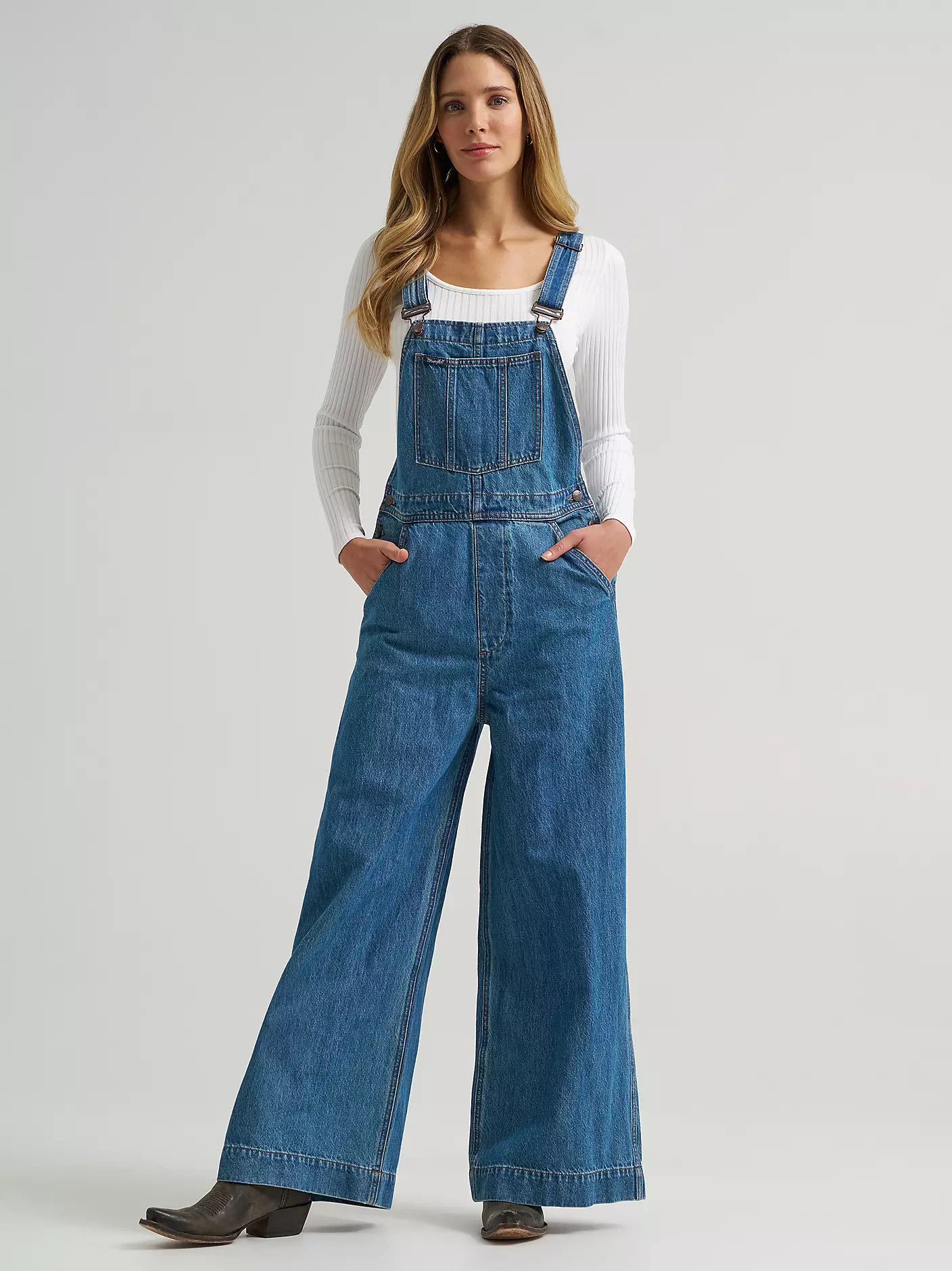 Women's Wrangler Retro\u00ae Bailey Wide Leg Overalls | Wrangler