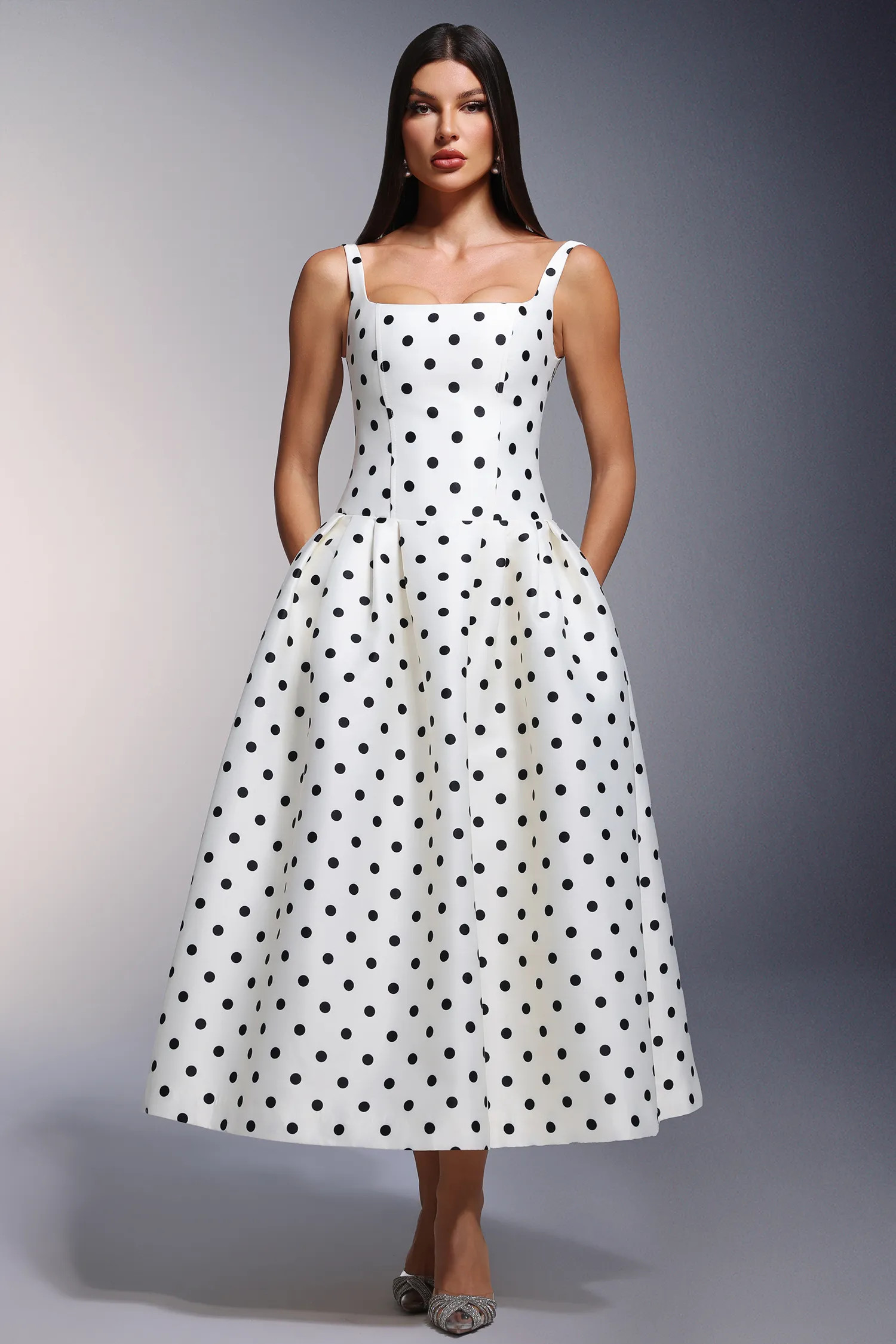 Zada Sleeveless Wave Point Maxi Dress | Bellabarnett Affiliate Marketing