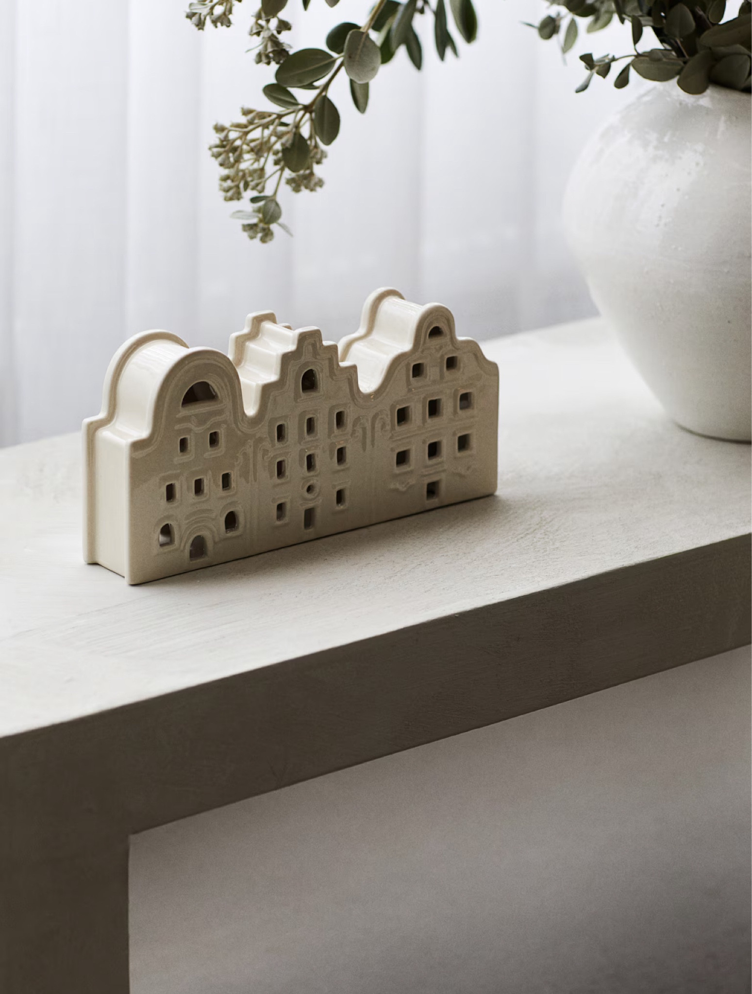 A little Christmas detail of the house 
#ltkgiftguide #home #homedecor #christmas #hm #hmhome #vase #natale #casa

#LTKitalia #LTKhome #LTKeurope