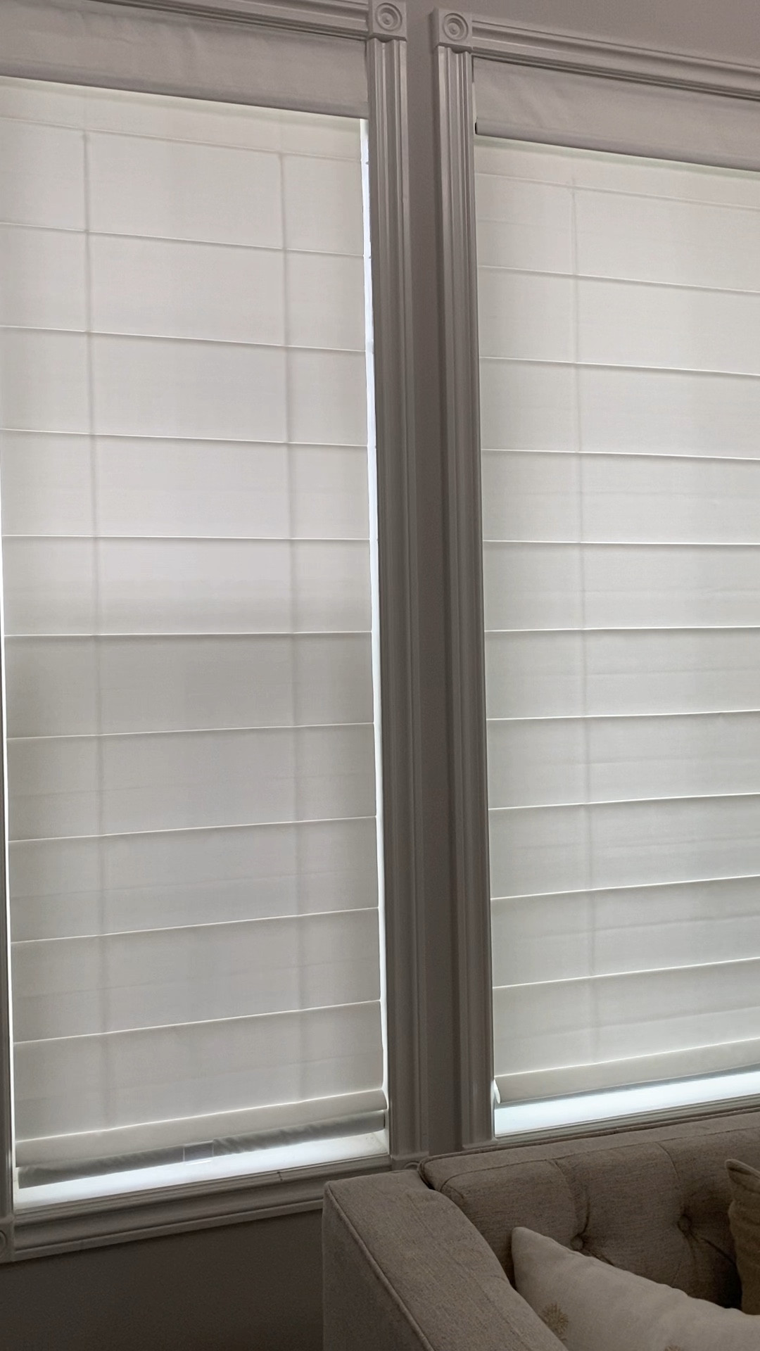 My favorite cordless Roman shades are on sale now — 15% off of one when you buy two! They are full privacy and light filtering, so really they are the best of both worlds!

#RomanShades #Blinds #WindowCoverings #WindowTreatment #Shades #LaborDaySale #LaborDay #LivingRoom 

#LTKhome #LTKFind #LTKsalealert
