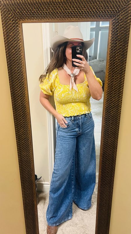 Hello top and wide legged jeans .. I sized down for jeans and also will be cutting the bottoms since the reg size 4 is too long on me

#LTKover40 #LTKstyletip #LTKfindsunder50