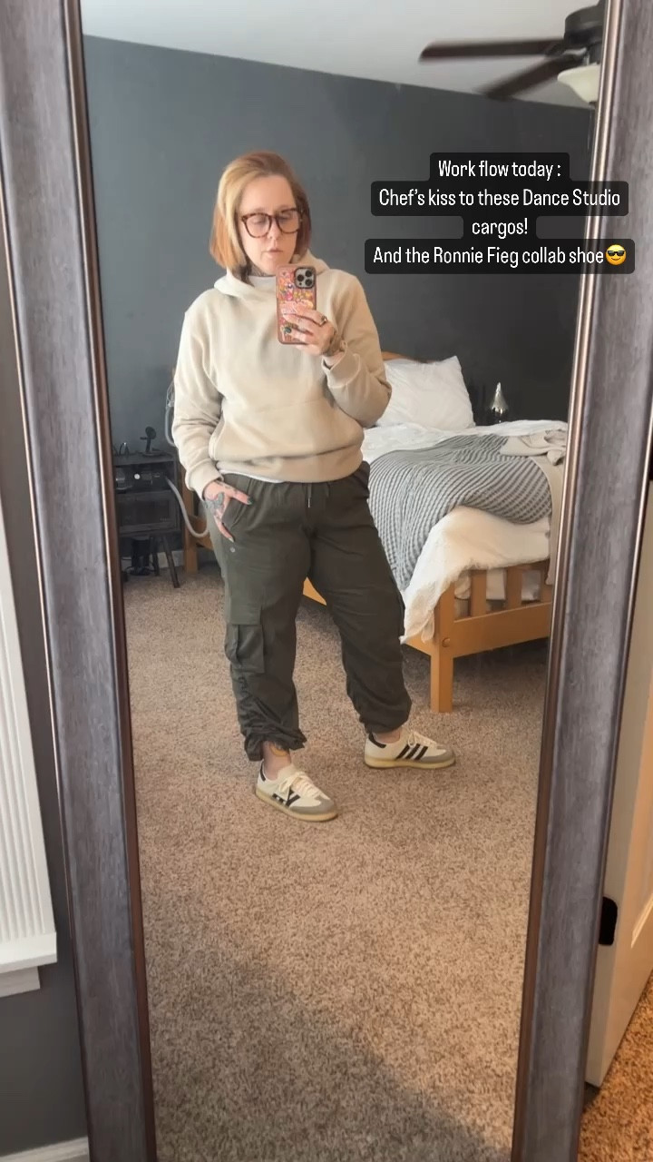 My lulu🍋 work fit for Friday! I’m in LOVE with the dance studio cargo pants! #lululemon


#LTKSpringSale #LTKmidsize #LTKVideo