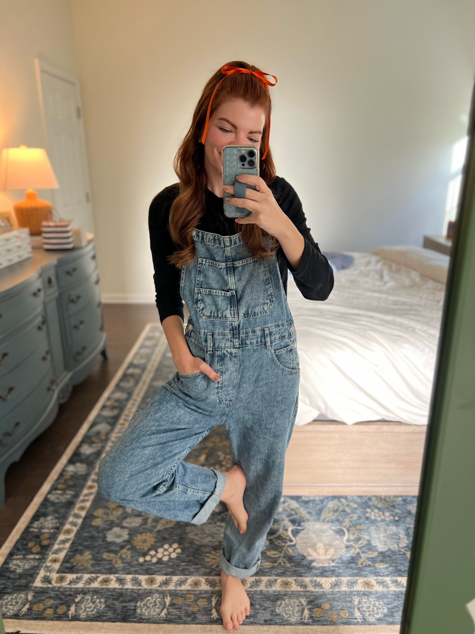 Another day, another mom OOTD. I consider overalls a motherhood necessity and I don’t think you can top these! I’m in a small and could do an XS, they run big! Long sleeve tee under $20 also linked. 



#LTKHoliday #LTKSeasonal #LTKFindsUnder100