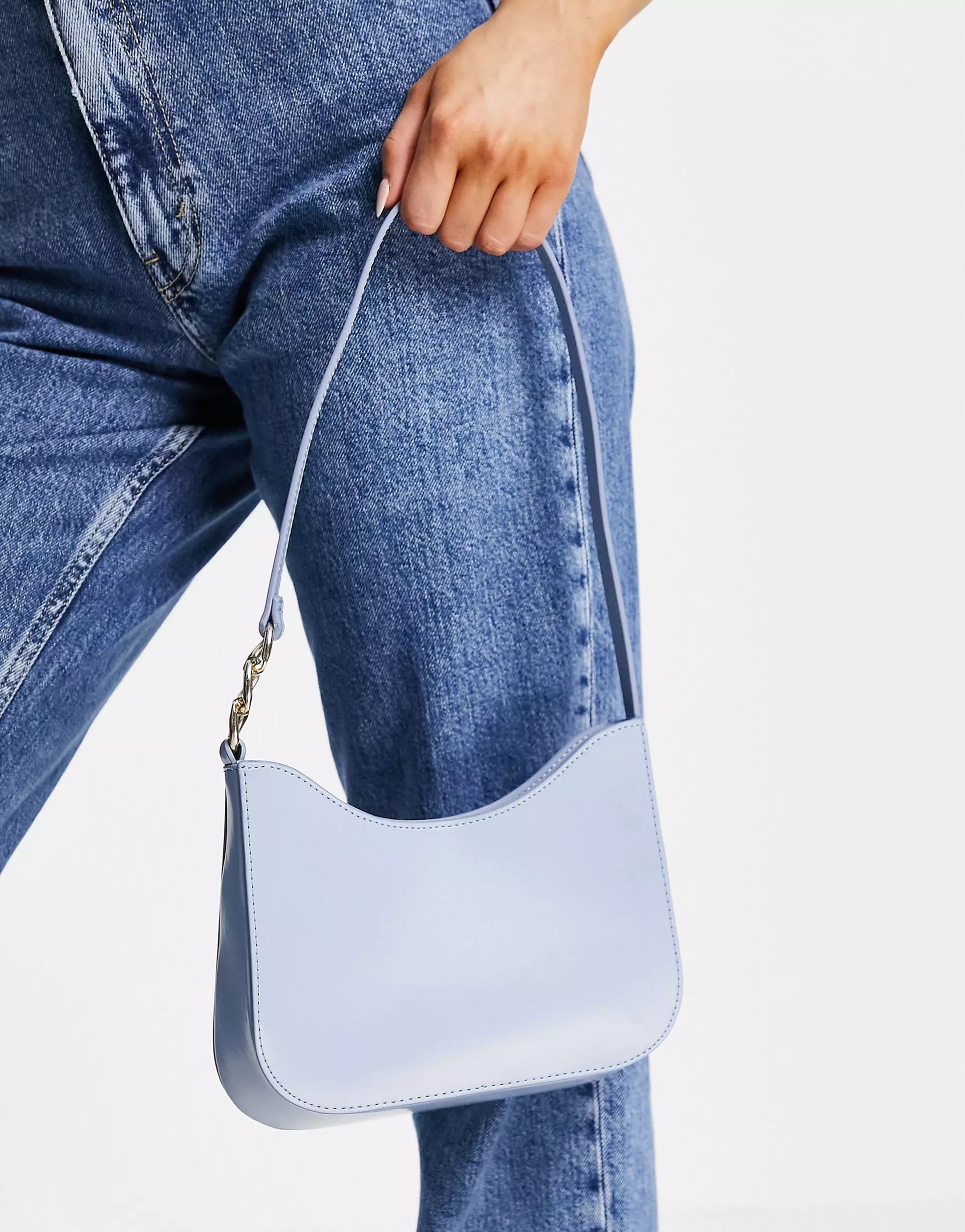 ASOS DESIGN curved shoulder bag with chain link strap in blue | ASOS | ASOS (Global)