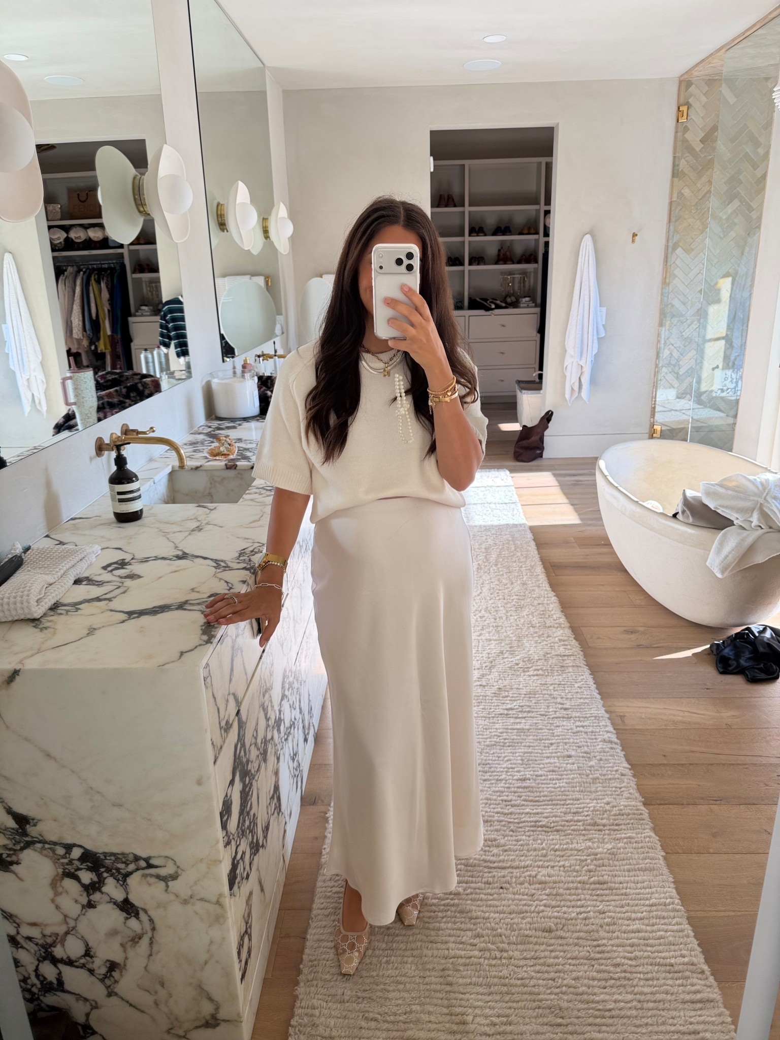 Top: medium
Skirt: medium
(Blameitondede) 

Dressupbuttercup.com #dressupbuttercup #dederaad 

#LTKSaleAlert #LTKStyleTip #LTKSeasonal