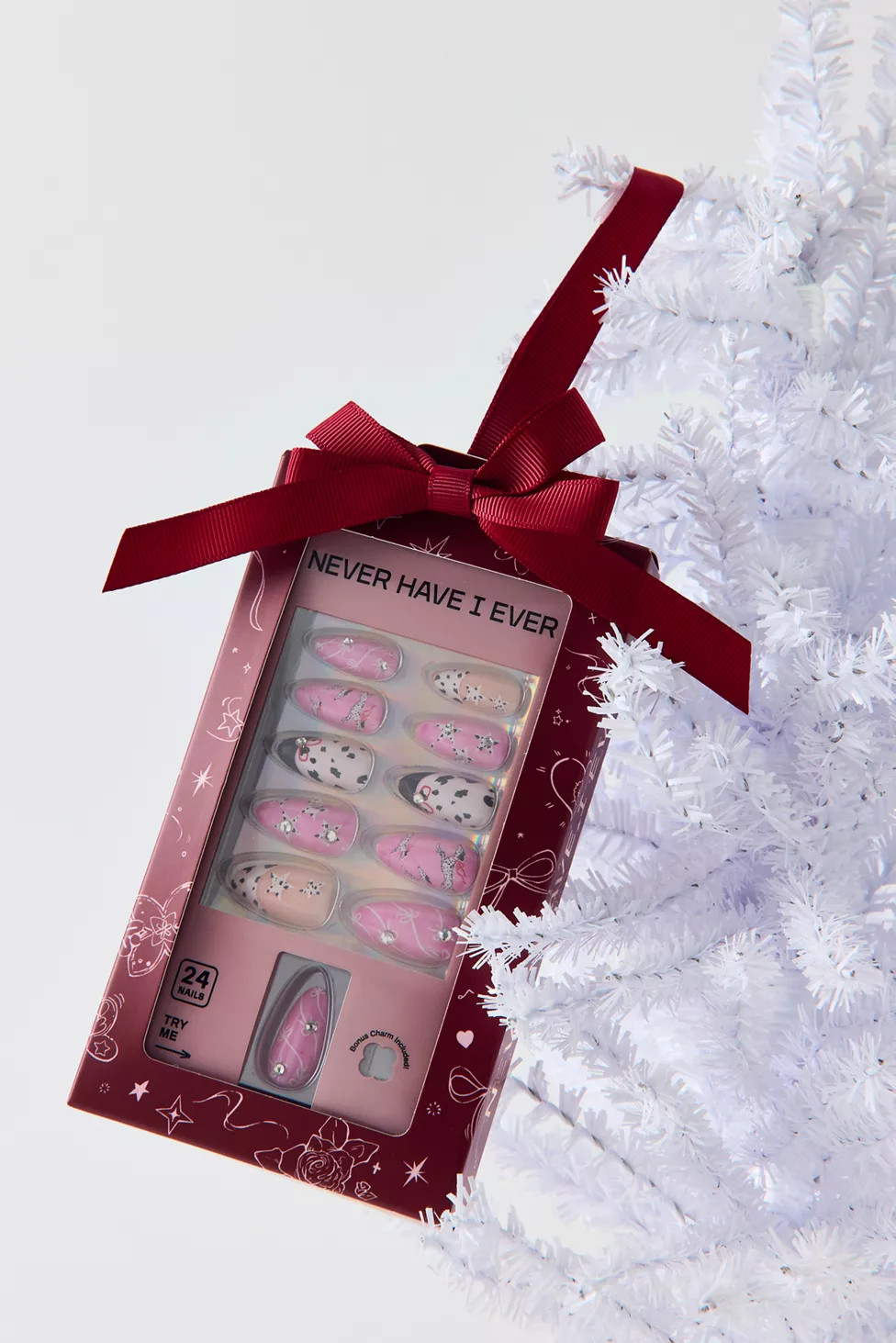 Never Have I Ever Press-On Faux Nails | Urban Outfitters (US and RoW)
