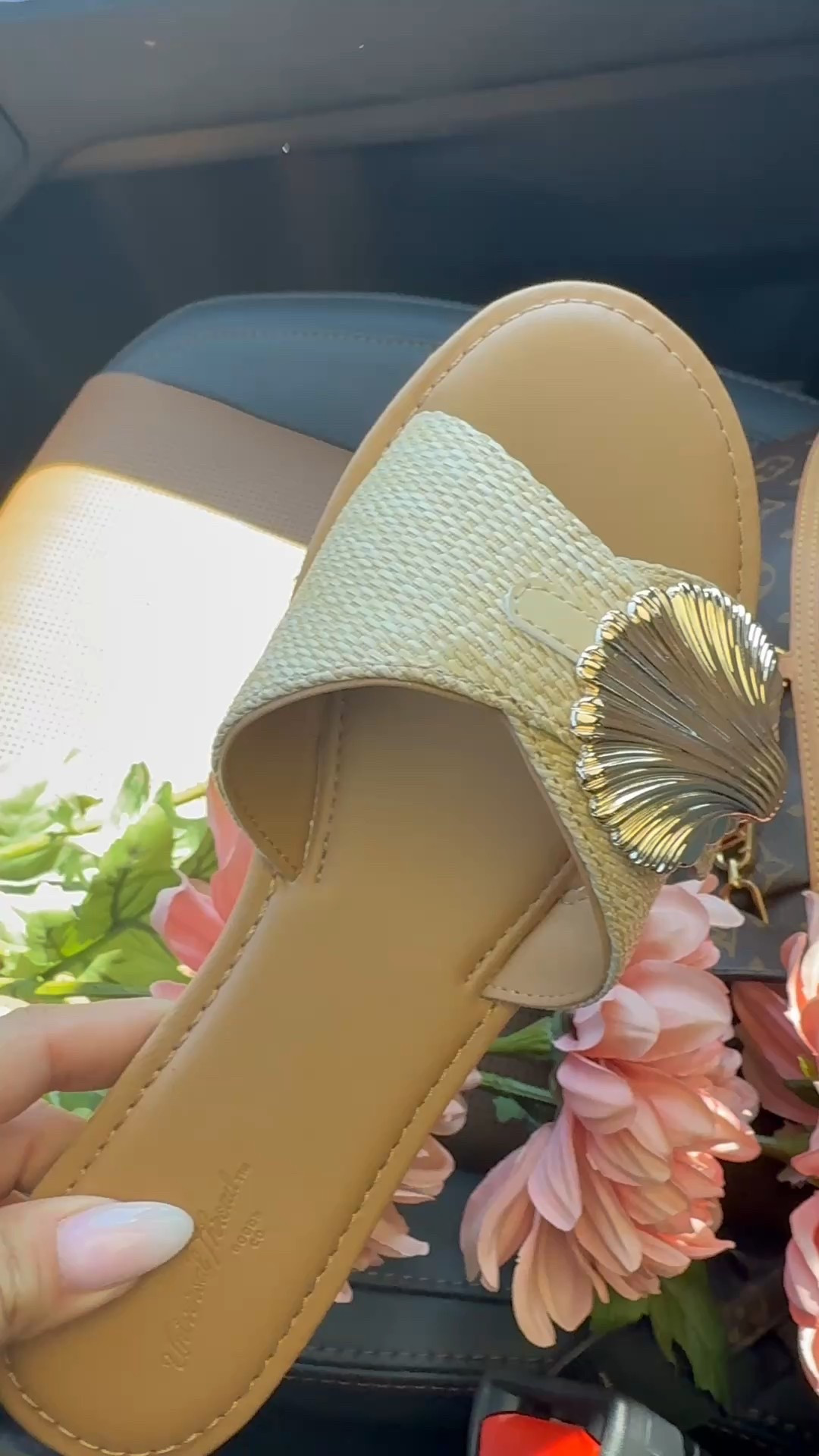 Restocked! 
The perfect neutral sandal in sale! 
Run very tts- if between, go up 

#LTKU #LTKShoeCrush #LTKSaleAlert

#LTKU #LTKShoeCrush #LTKSaleAlert