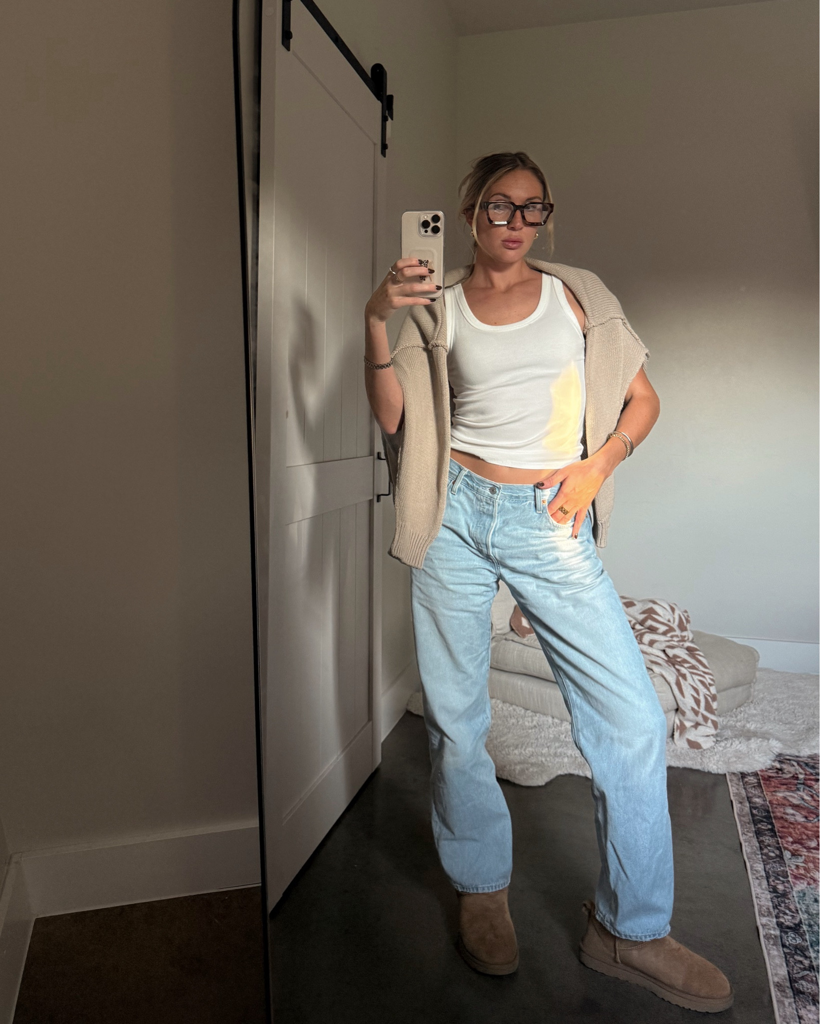 happy Monday babes xx 

#ltkfall #ltkfallfashion #ltkfashionblogger #ltkstyle #ltkuggs 