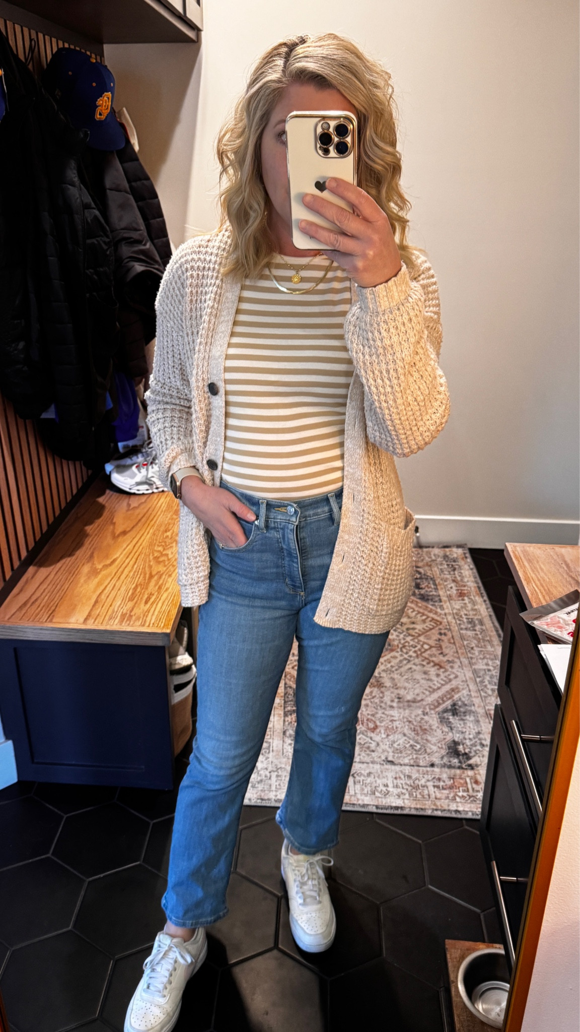 Spring is upon us. Time to let those ankles hang out. The kick crop is my favorite spring pant! 

#LTKsalealert #LTKfindsunder50 #LTKstyletip