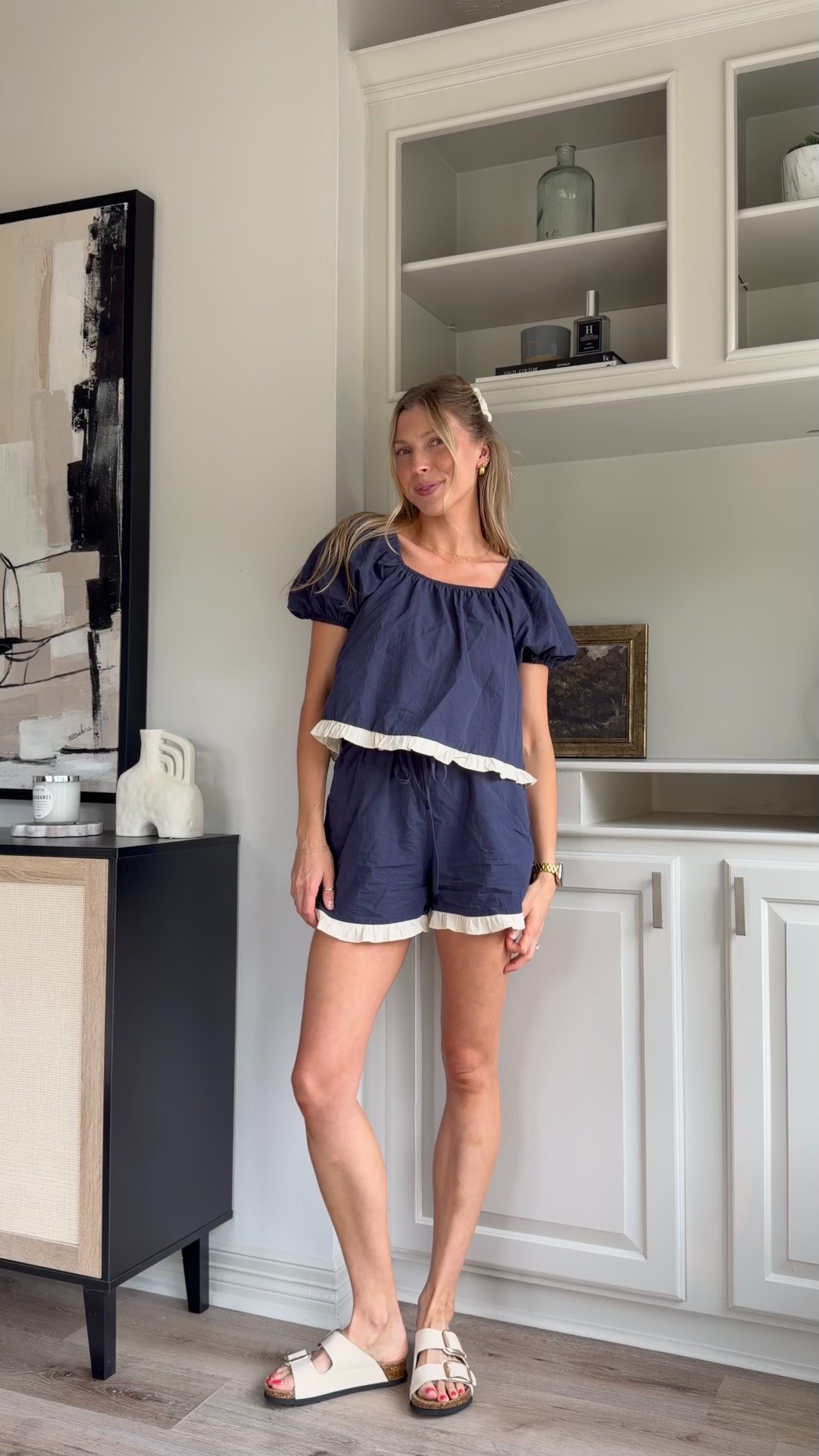 Cutest matching set! Nursing friendly and stretchy waist band! Size small 
 

 