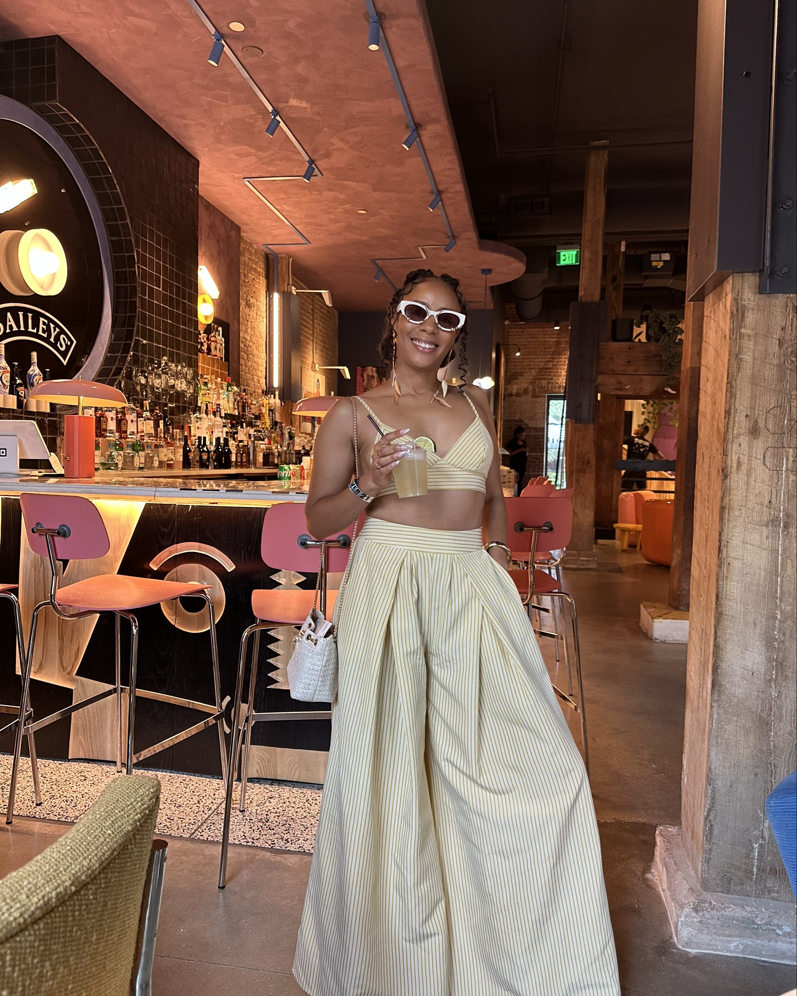 Cute and casual summer fits for day 2 of essence festival 

5'4" | 125 lbs | size small | slim athletic build 