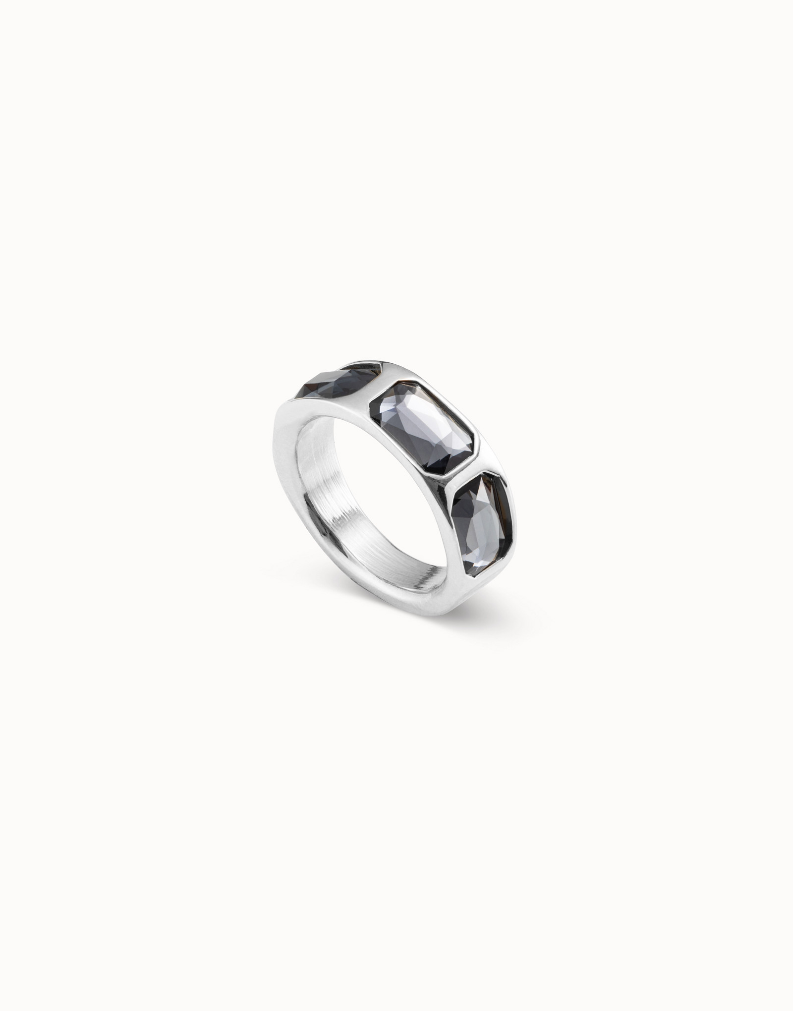 Ring with 3 dark gray crystals | UNOde50
