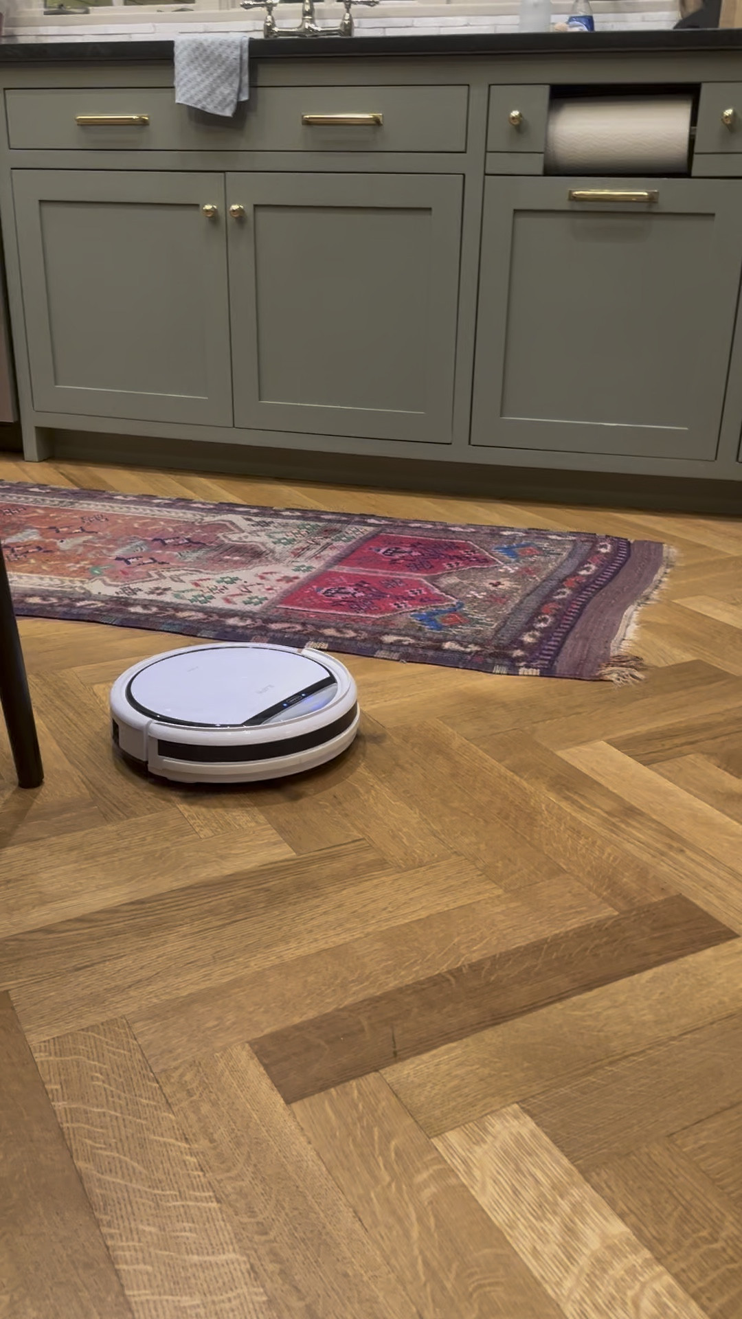 The best robot vacuum there ever was! She’s been cleaning my floors everyday for four years! 🙌🏼
.


#LTKHome #LTKFindsUnder50 #LTKFindsUnder100