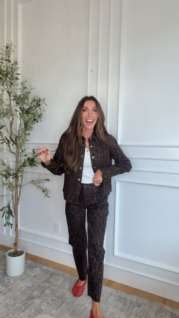 My entire wardrobe is basically Walmart 

#falltrend #walmartv

#LTKgrwm #LTKootd #LTKdayinmylife