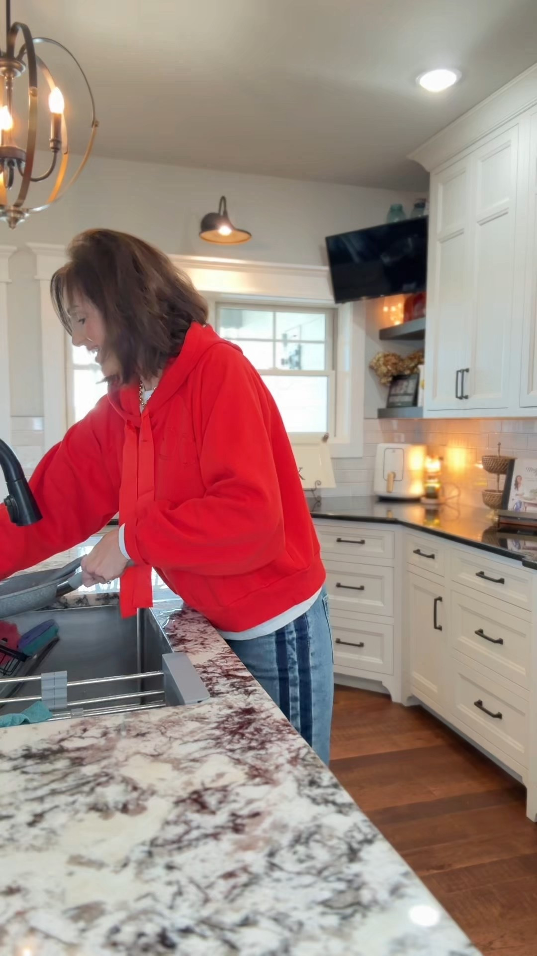 Heart sweatshirt - XL
Track stripe jeans - size 6
Linked similar tees

Valentine’s style
Everyday casual 

#LTKstorytime #LTKootd #LTKMidsize