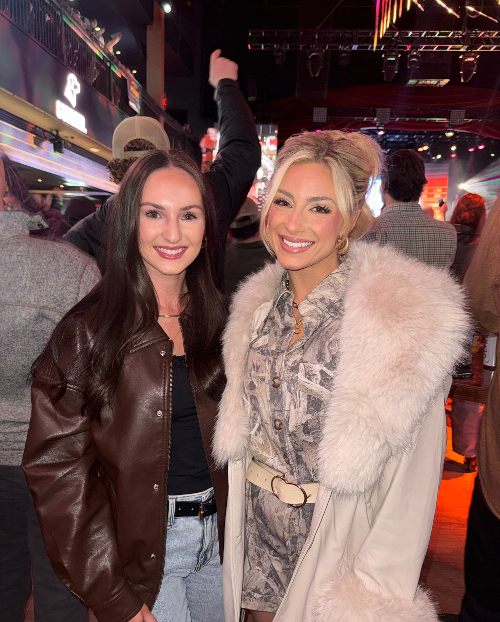 Outfit of the night!🤍✨ Linking similar! 

 #LTKgrwm #LTKootd #LTKSeasonal