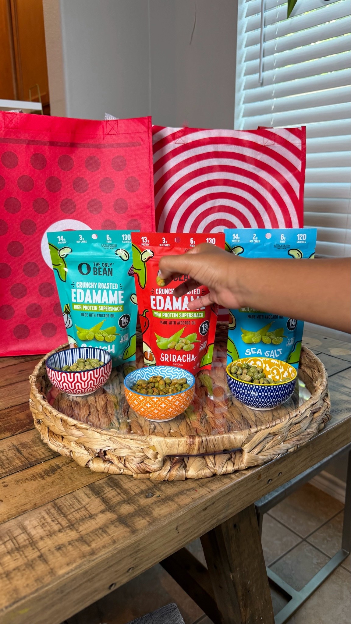 #ad #TargetPartner @Target @the_onlybean - our favorite after school snack, and for game day! With 13-14g of protein per serving, they are the perfect family snack 🙌🏽
#target #TheOnlyBean #BackToSchool

#LTKdayinmylife #LTKfitnessgoals #LTKmorningroutine