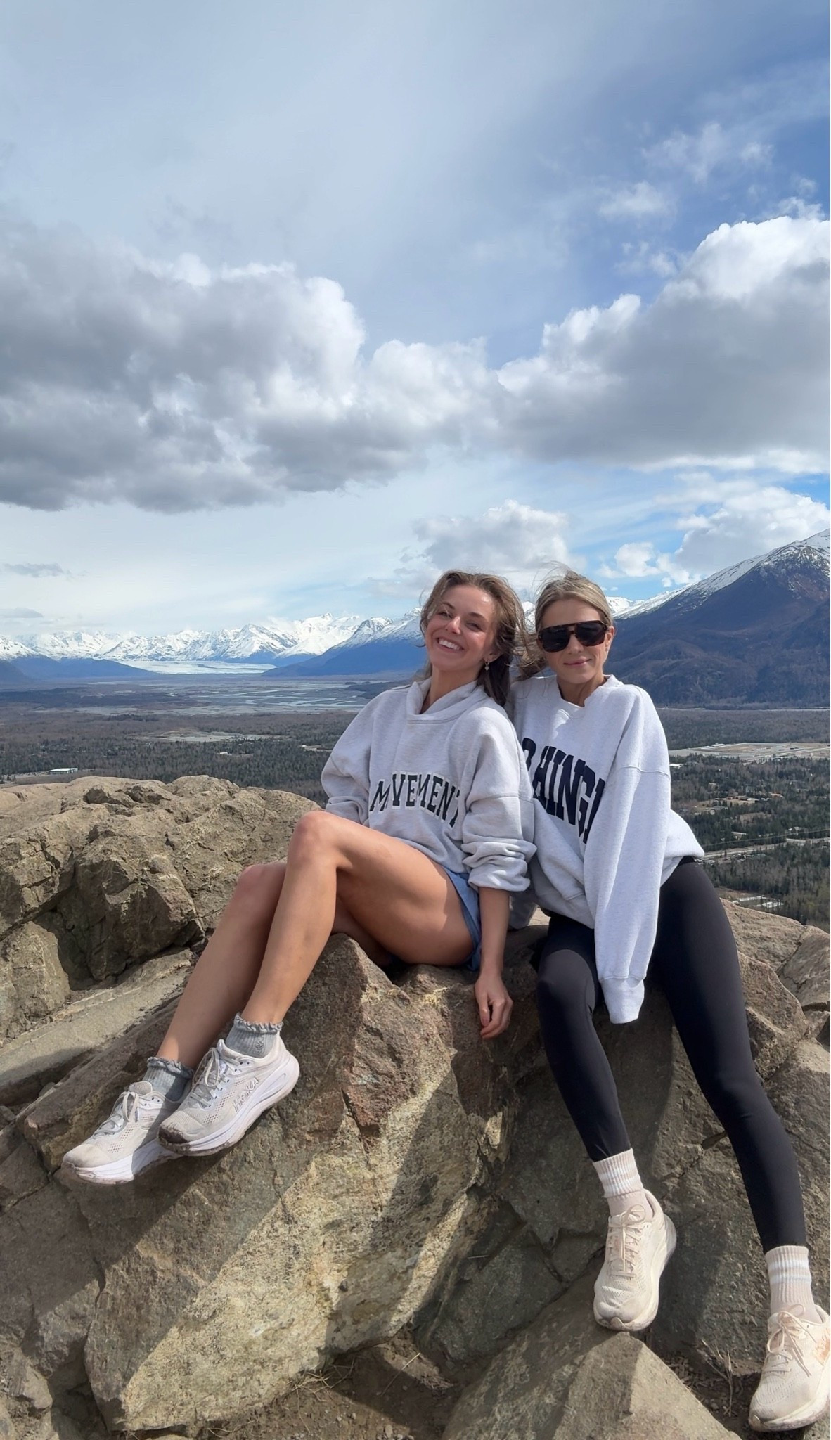 Hiking ootds

#LTKActive #LTKootd #LTKfitnessgoals