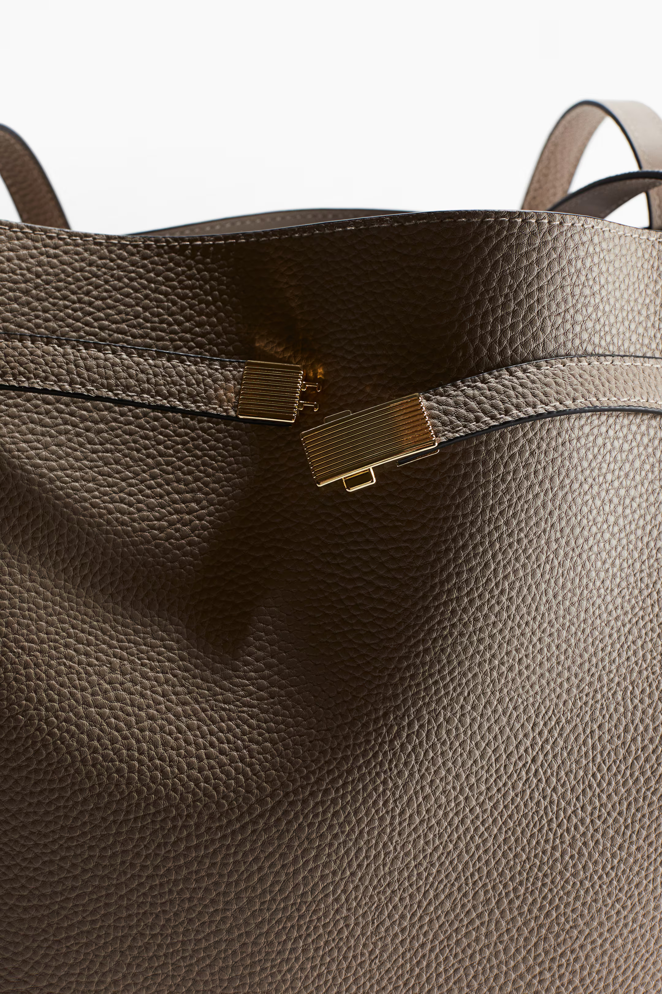 Strap-detail shopper - Greige - Ladies | H&M GB | H&M (UK, MY, IN, SG, PH, TW, HK)