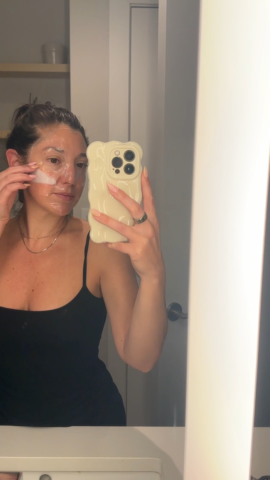 This mask is worth the hype

#LTKBeauty #LTKmorningroutine #LTKSeasonal