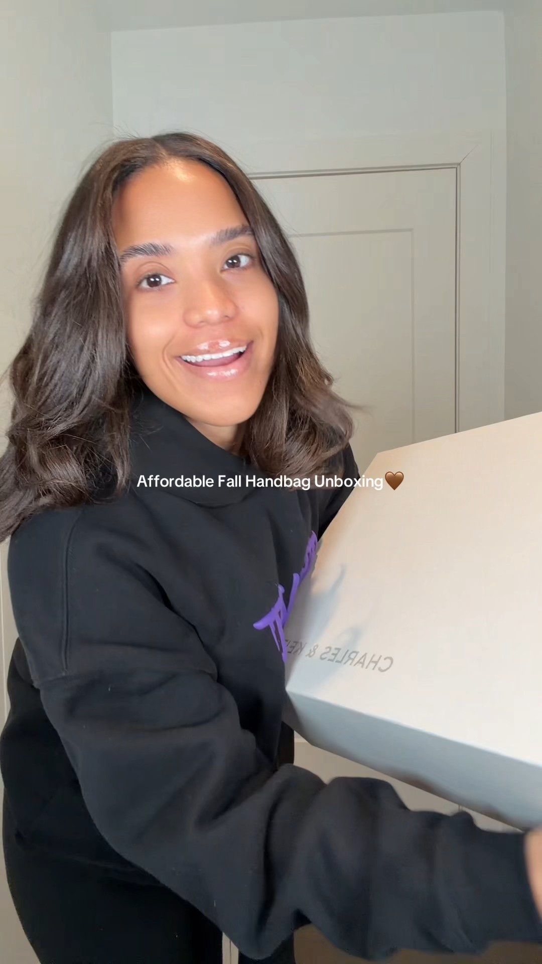 The perfect affordable fall bag from Charles & Keith! Also linked some of my other faves from their site as well!🤎