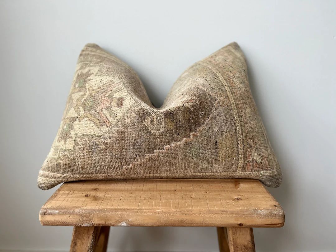 JULNAR Pillow - Turkish Kilim Pillow Cover - Lumbar - 16x24 - Antique - Anatolian - Geometric - F... | Etsy (US)