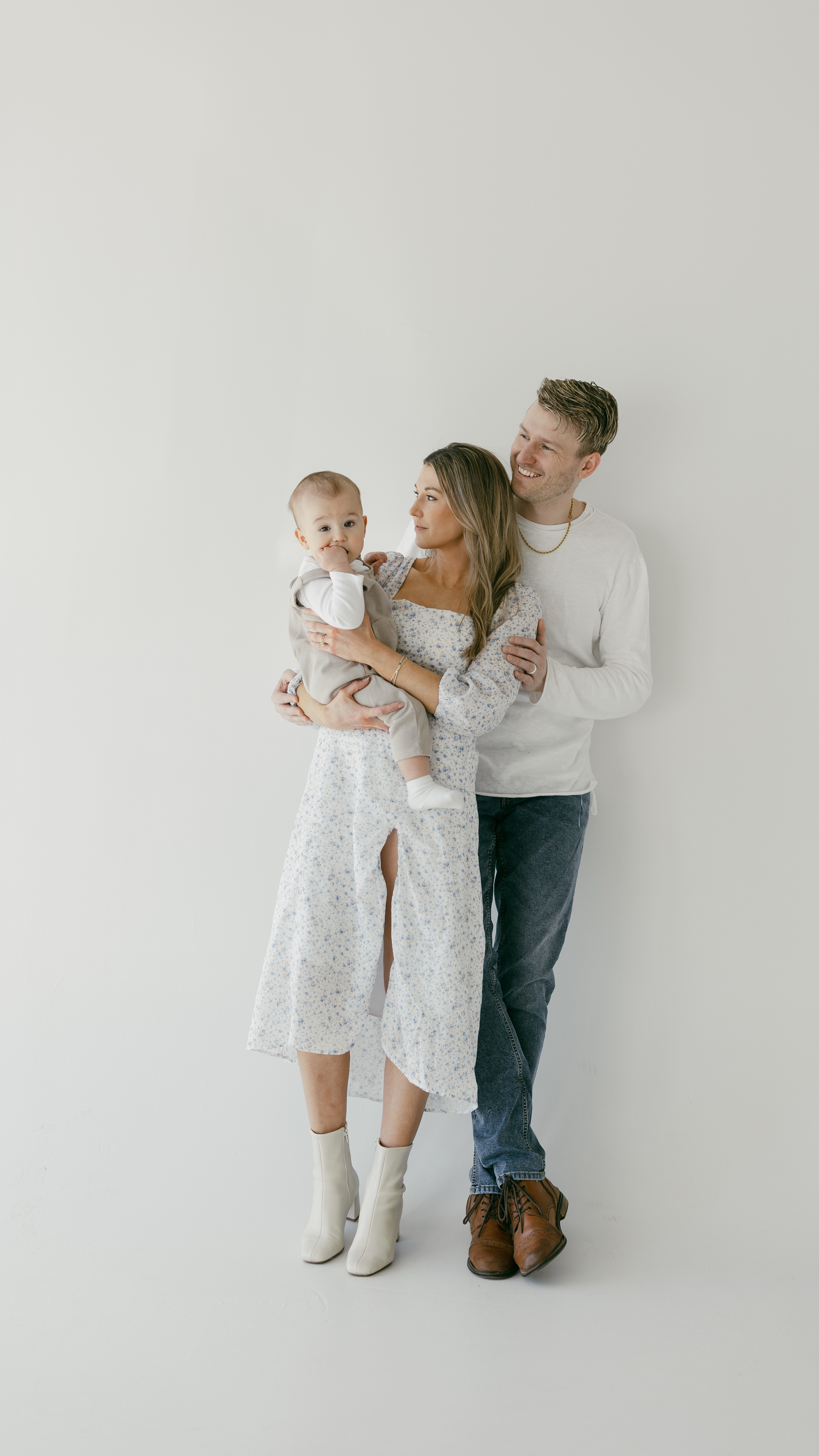 Family Photos 🕊️📸

Family photo outfit ideas, baby boy outfits, toddler outfit for photoshoot, family photos, family photoshoot outfit ideas, studio family photo outfits, Easter dress, spring family photos, spring wedding guest dress

#LTKFamily #LTKBaby #LTKKids