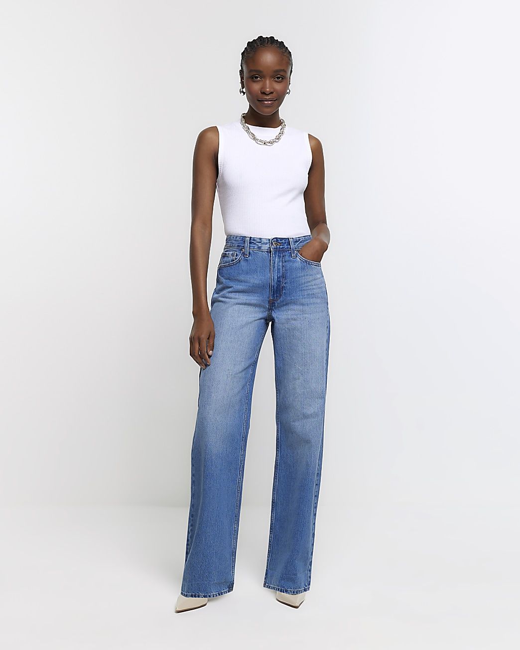 Blue high waisted relaxed straight leg jeans | River Island (UK & IE)