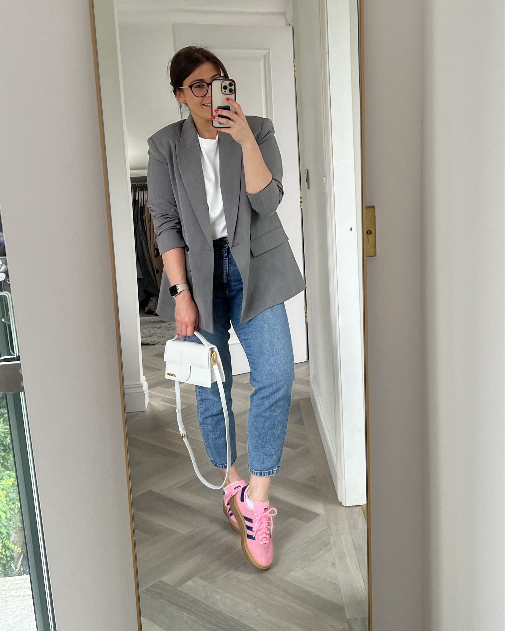 I love this look too, similar colours but different style 💕

Zara Grey Blazer
Zara Mom Jeans
Arket Heavyweight t shirt
Adidas Bold Gazelles Pink 

#LTKshoes #LTKuk #LTKmidsize