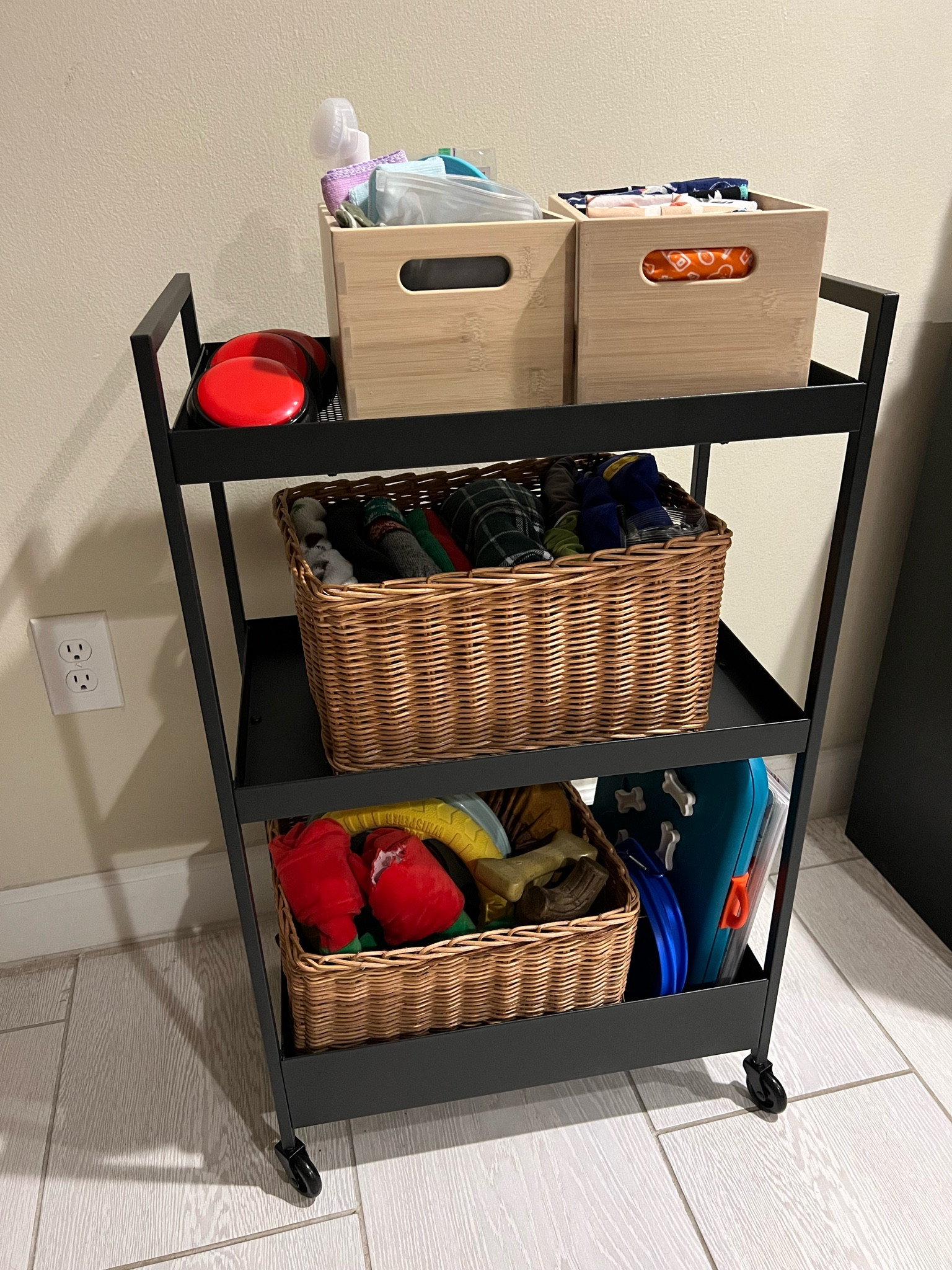 FINALLY got a storage bar cart for the pups & built it myself 😬 



#LTKfindsunder50 #LTKfamily #LTKHolidaySale