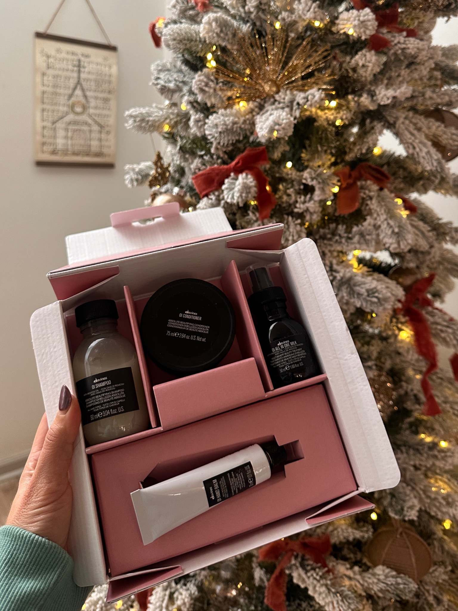 Davines holiday kits are here!! These pieces would be great stocking stuffers! I love the OI All in one Milk! It’s a leave in conditioner and heat protection! 

Stocking stuffers for her 
Christmas 
Gift guide 
Gift set 

#LTKHoliday #LTKGiftGuide #LTKCyberWeek