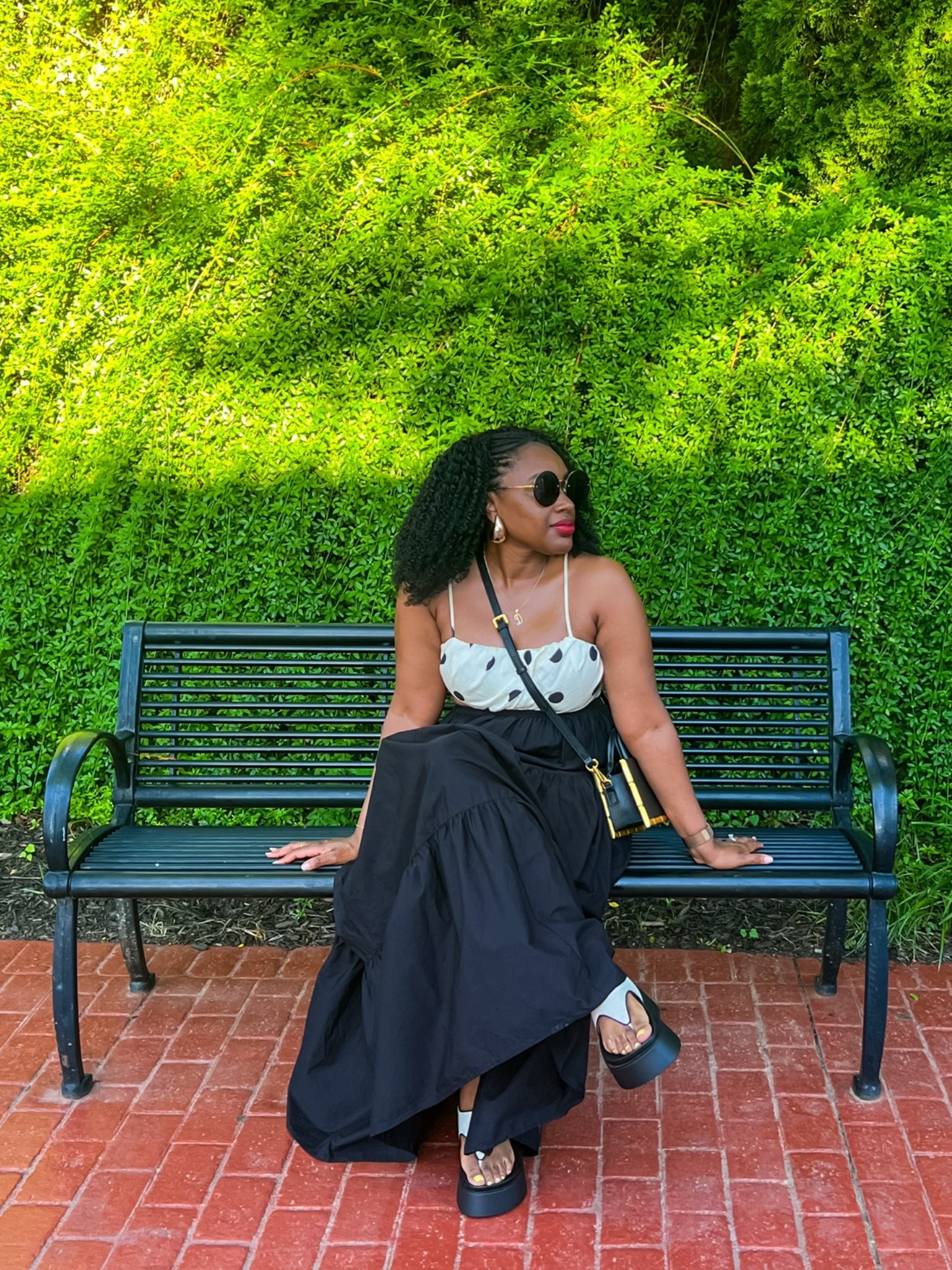 I finally styled my platform sandals from @Steve Madden US They looked so good with this polka dot crop top and maxi skirt vibe. 🖤🤍

#LTKootd