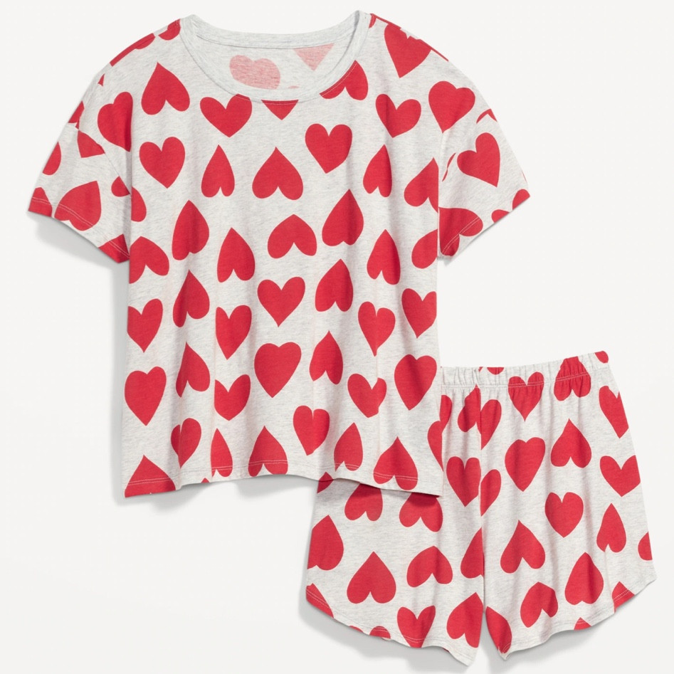 Valentine’s Day pajamas

#LTKunder50 #LTKSeasonal #LTKsalealert