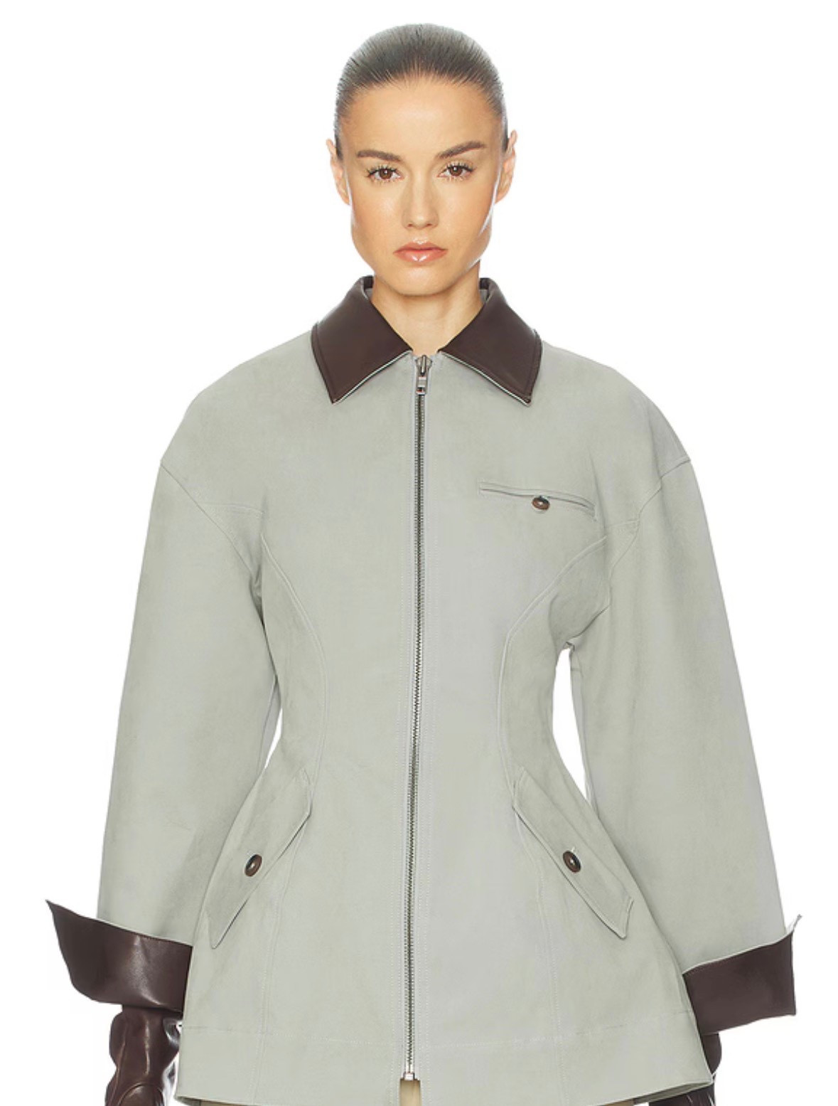 Clinched waist 

#LTKSeasonal #LTKMidsize