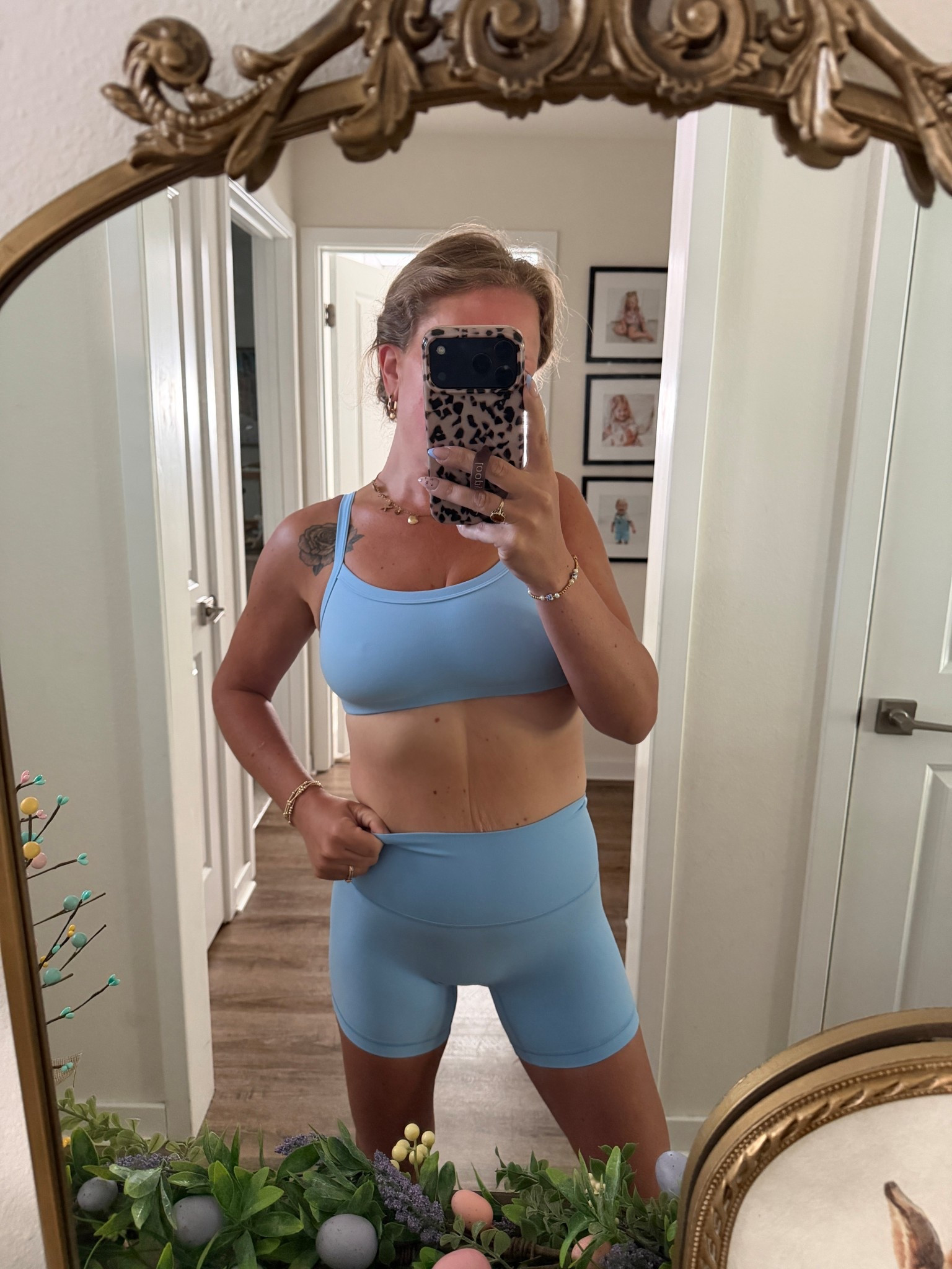 Postcard blue with a tan ✨ #pilatesoutfit #workoutset #postcardblue #activewear 

#LTKselfcare #LTKActive #LTKfitnessgoals