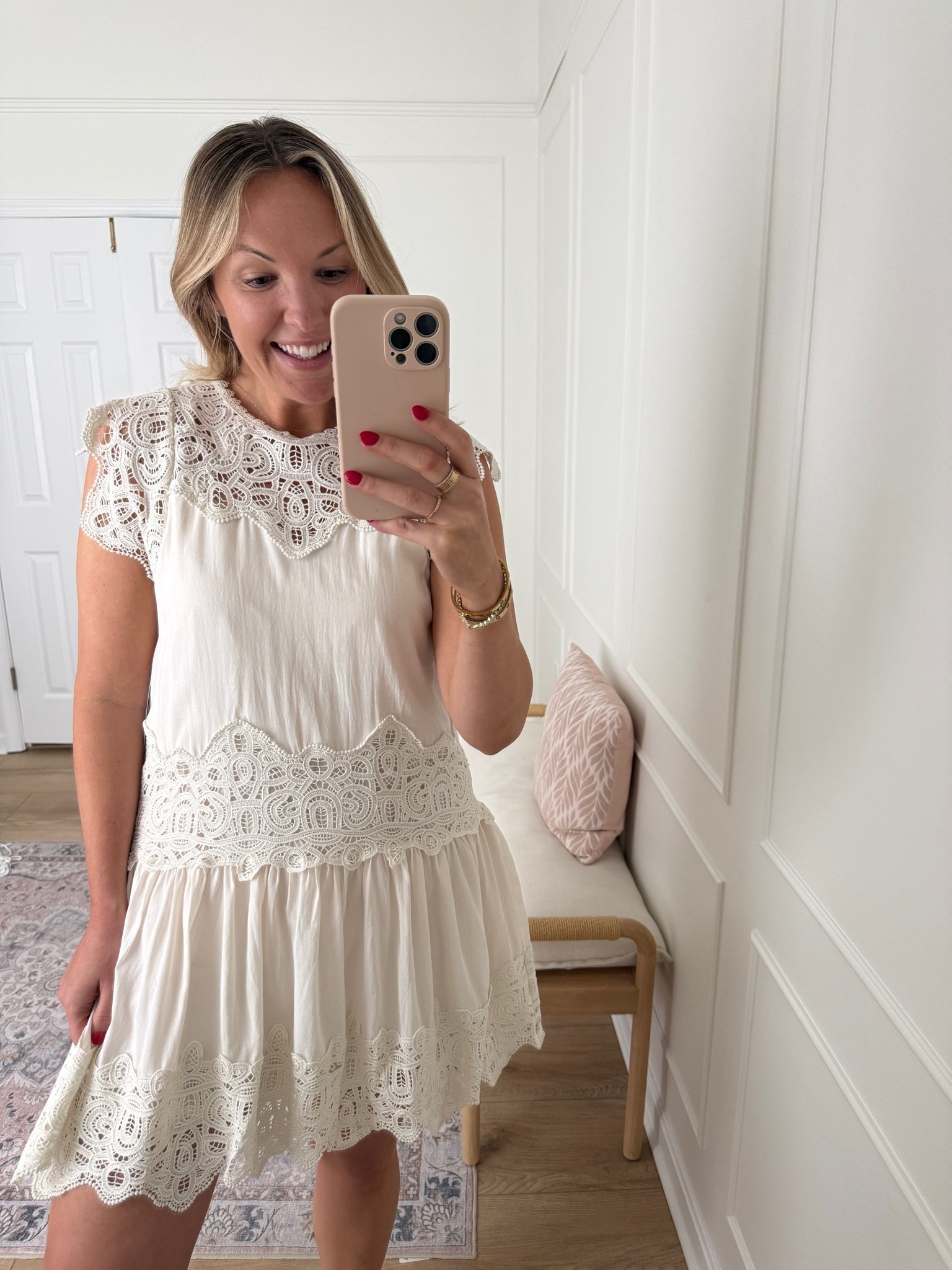 Love the feminine details on this dress 🤩 wearing a med