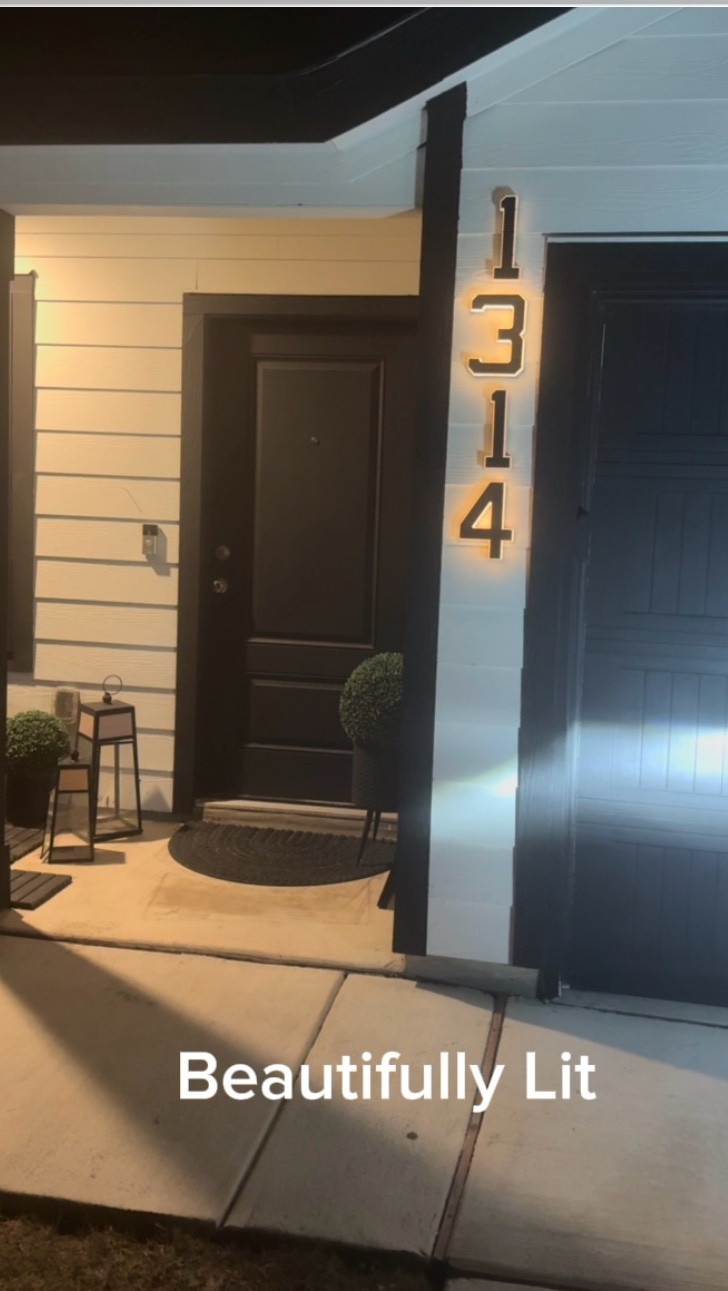 Little upgrade… BIG difference! ✨
We just installed these solar lighted house numbers from ISUNMEA on my daughter’s house and they look so modern. They automatically light up at night so guests, deliveries, and emergency services can easily find the address. Functional and stylish — love it! 
#LTKFind
#LTKStyleTip
#LTKHomeDecor
#LTKAmazonFinds

#LTKHome