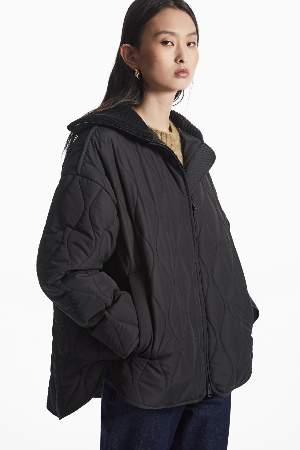 OVERSIZED KNITTED-COLLAR QUILTED JACKET - BLACK - COS | COS UK