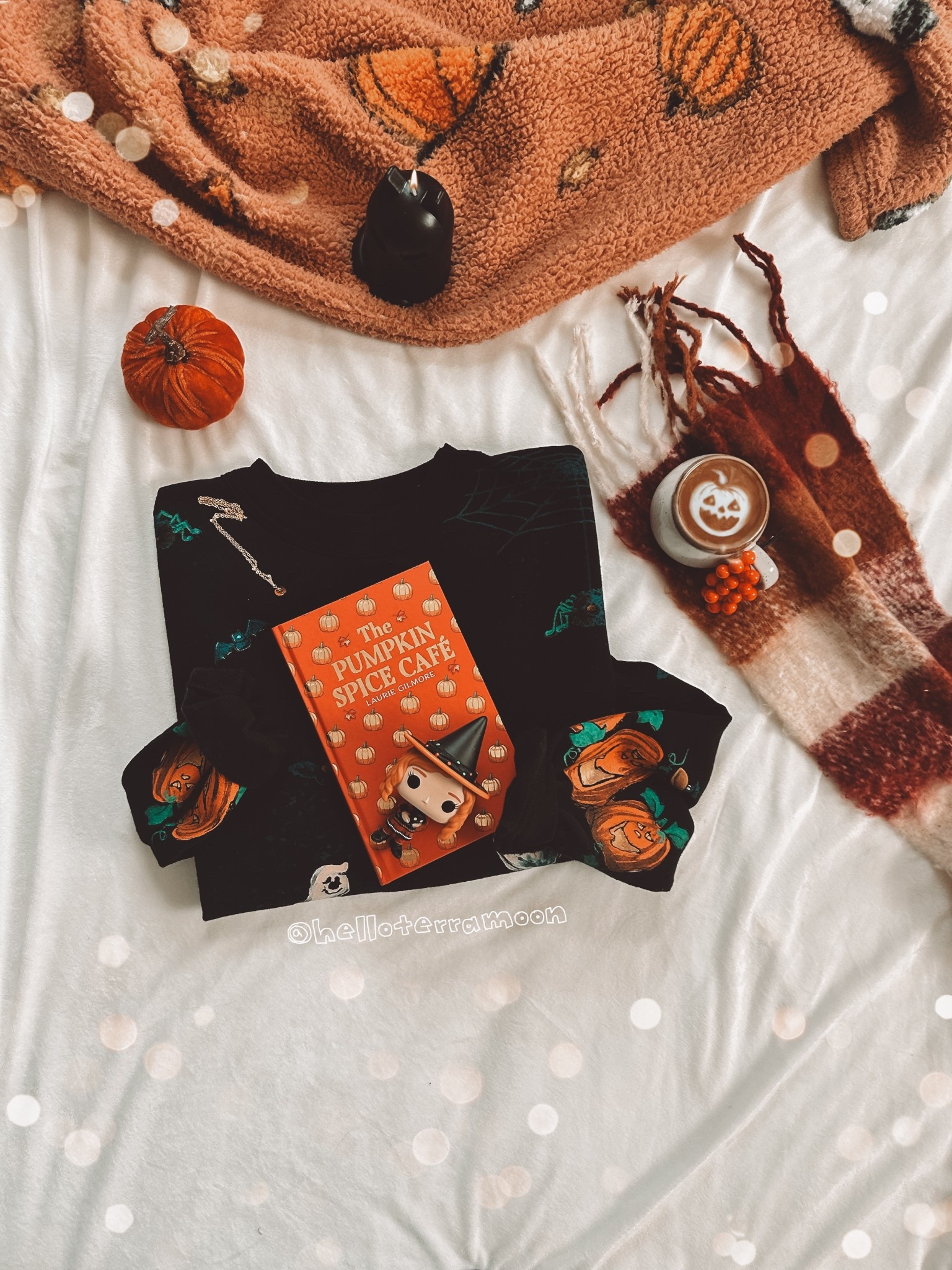 comfy outfits, comfy style, everyday style, everyday outfit, sweater weather, fall aesthetic



#LTKHalloween #LTKFindsUnder50 #LTKSeasonal