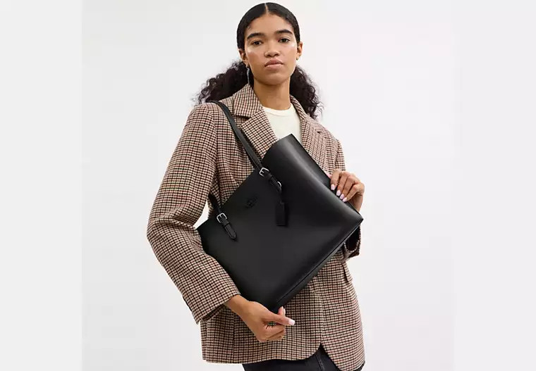 Mollie Tote Bag | Coach Outlet US